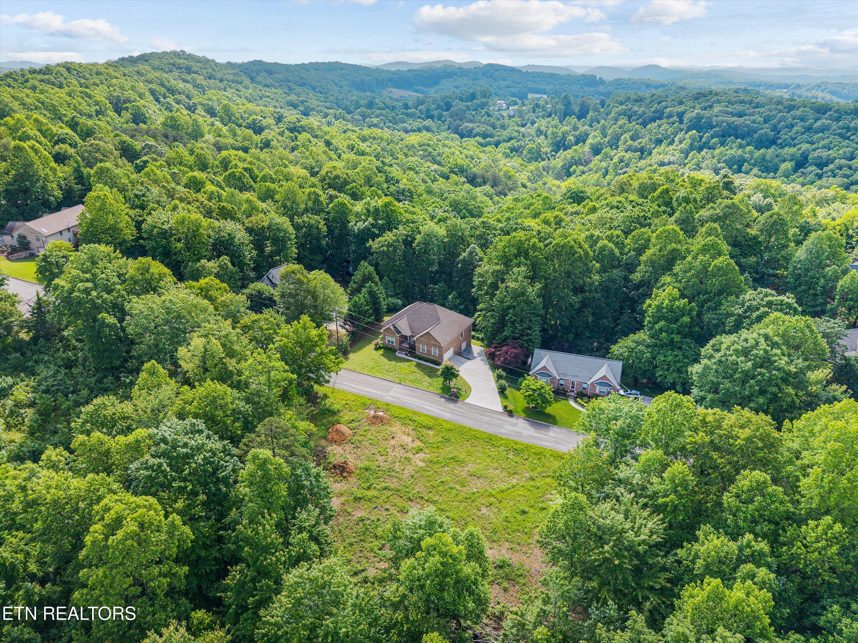 211 Timberland Trail Lane