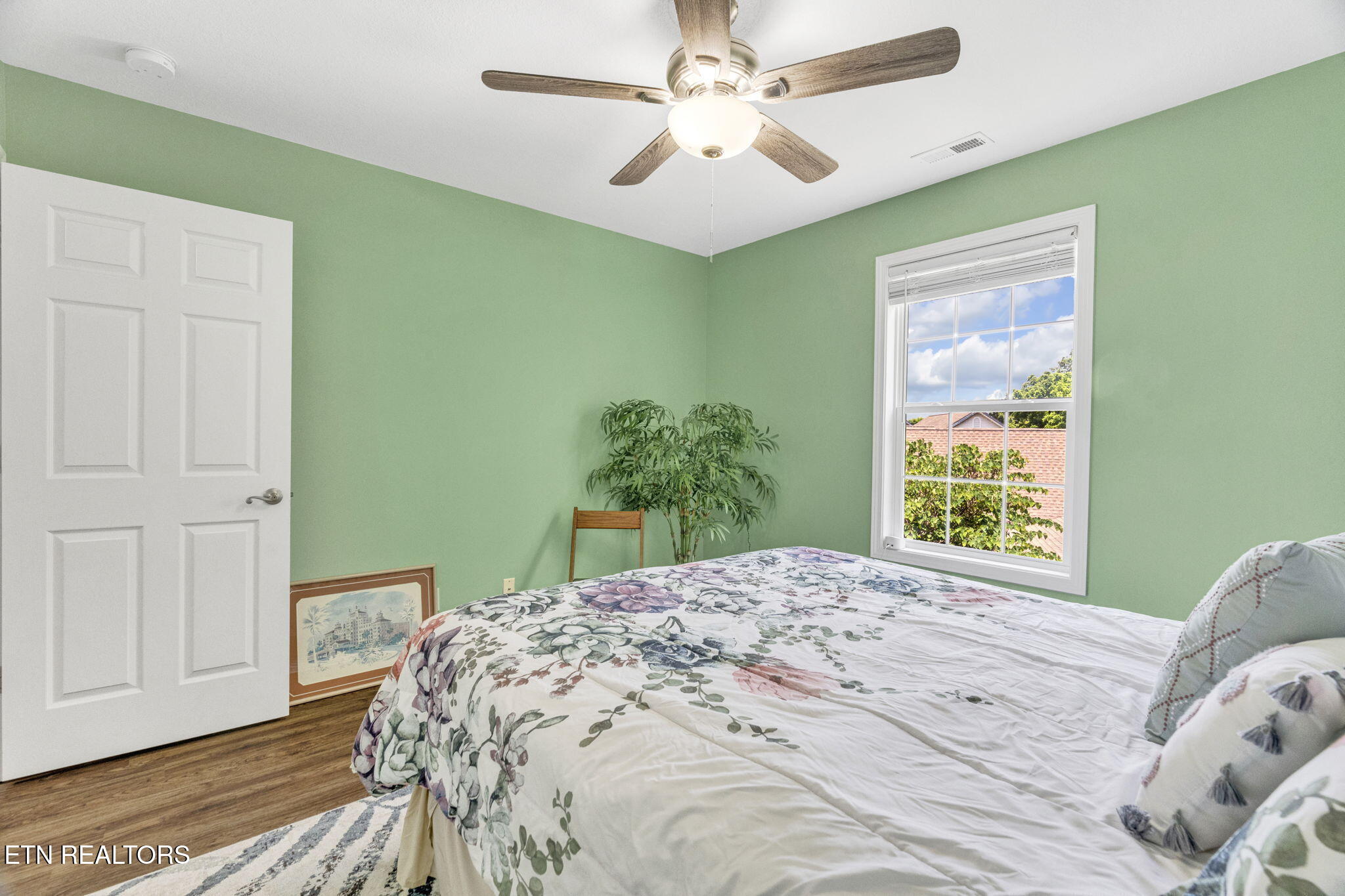 4512 Everwood Oak Lane