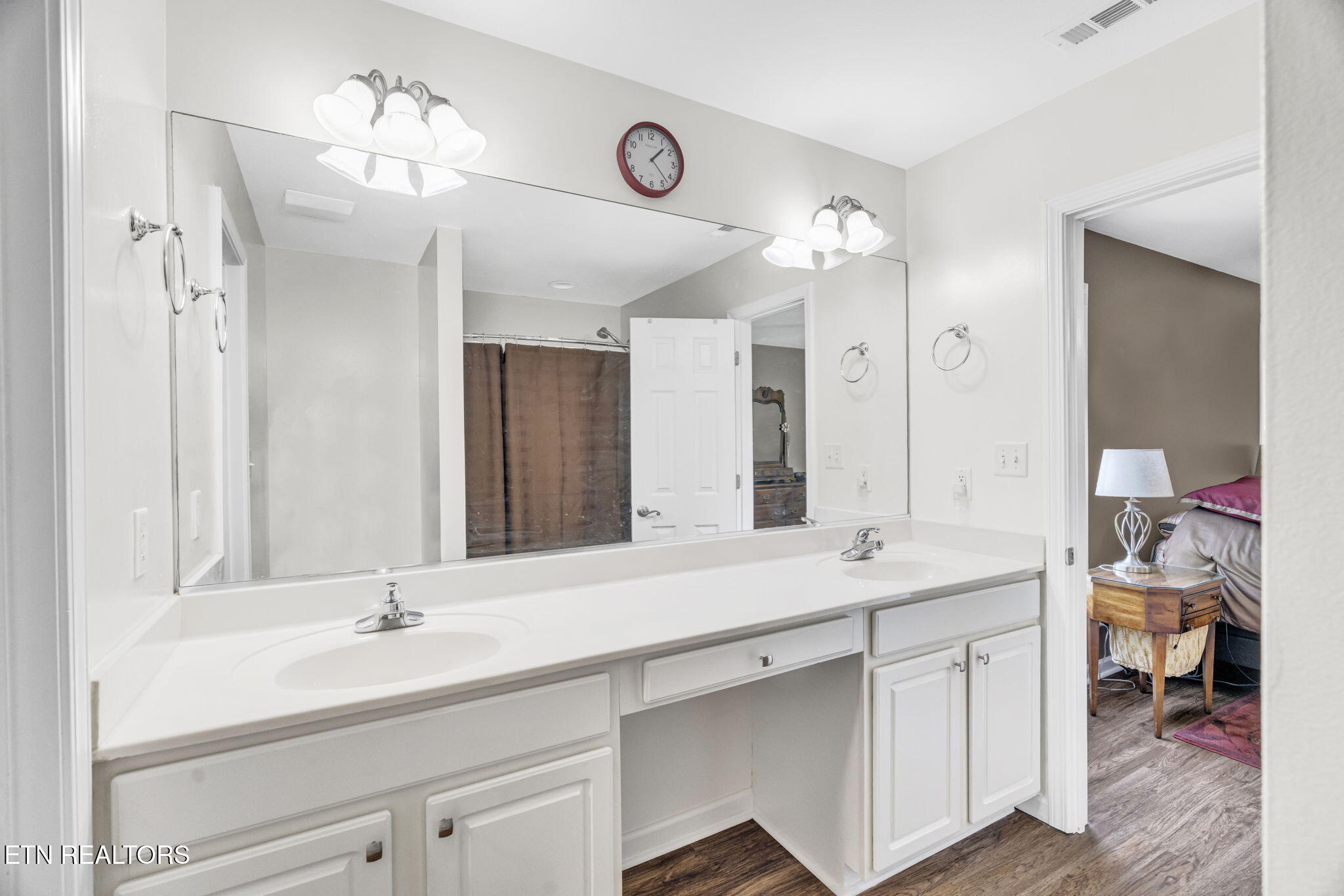4512 Everwood Oak Lane