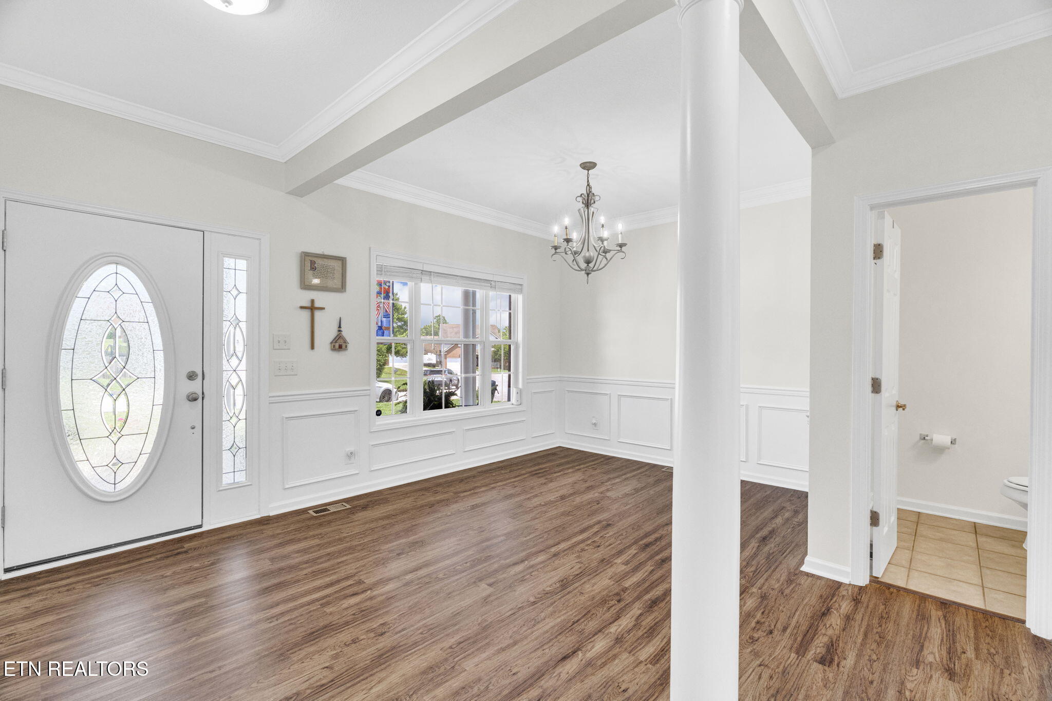 4512 Everwood Oak Lane