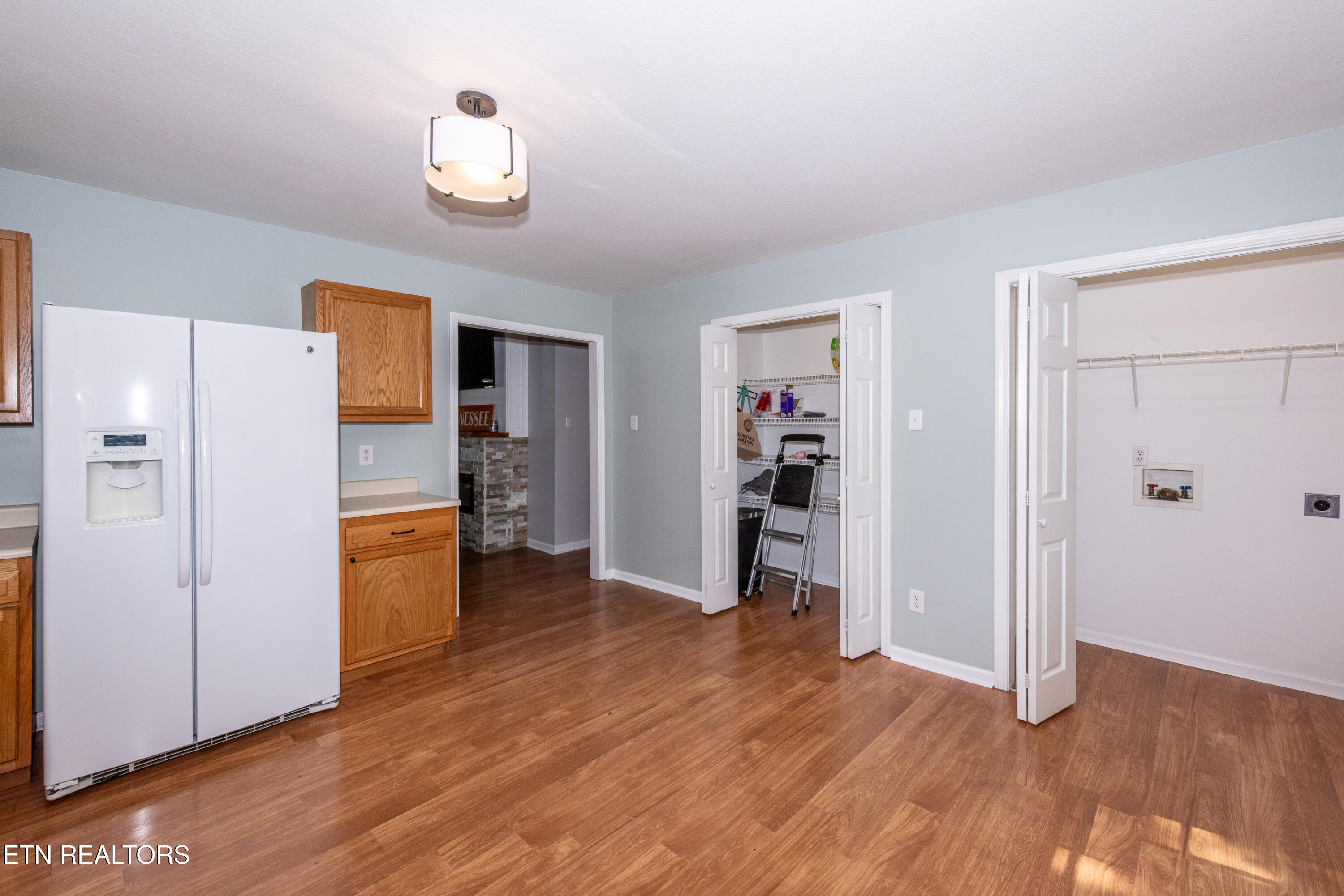 465 Asher Way