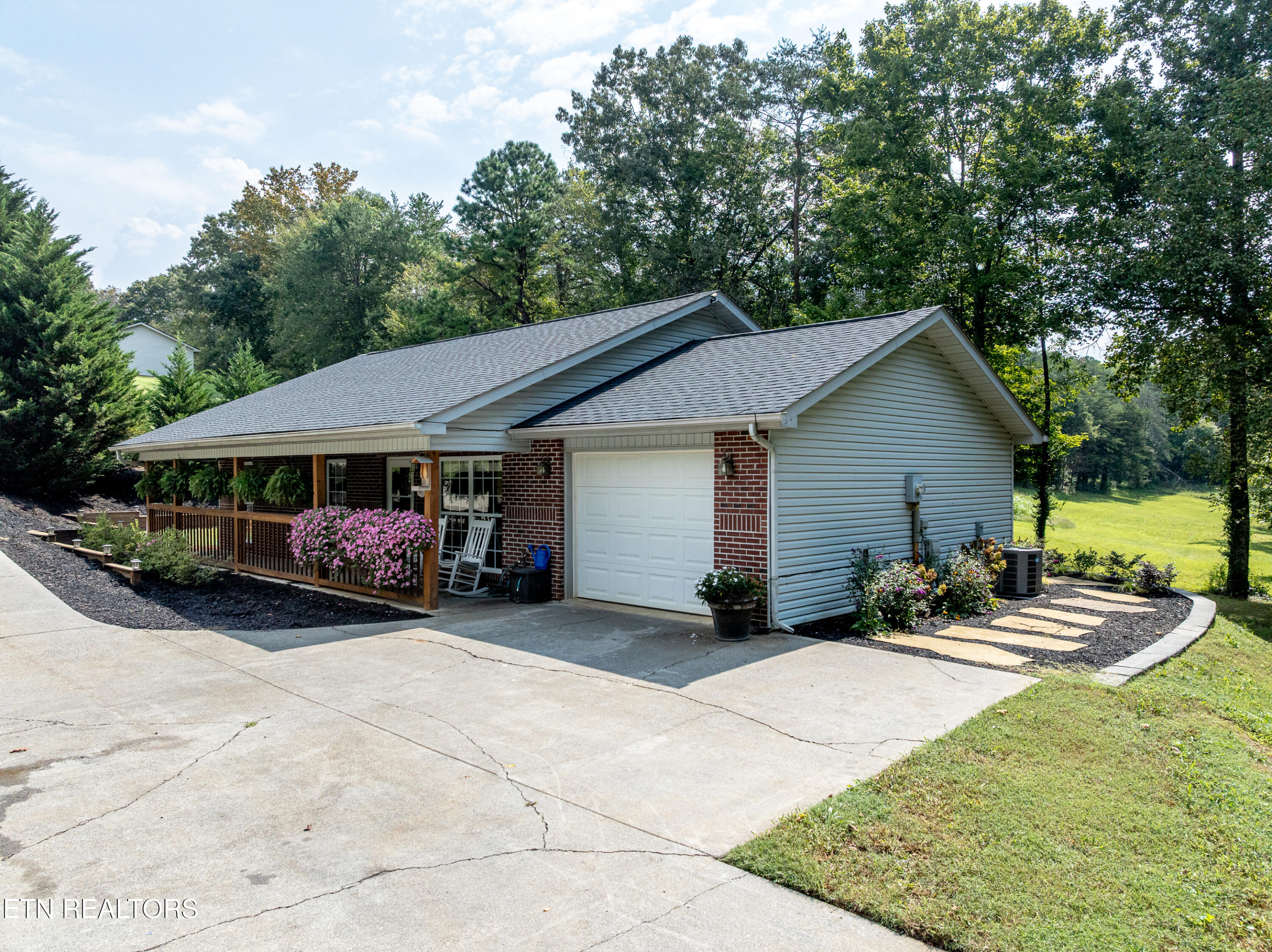 465 Asher Way