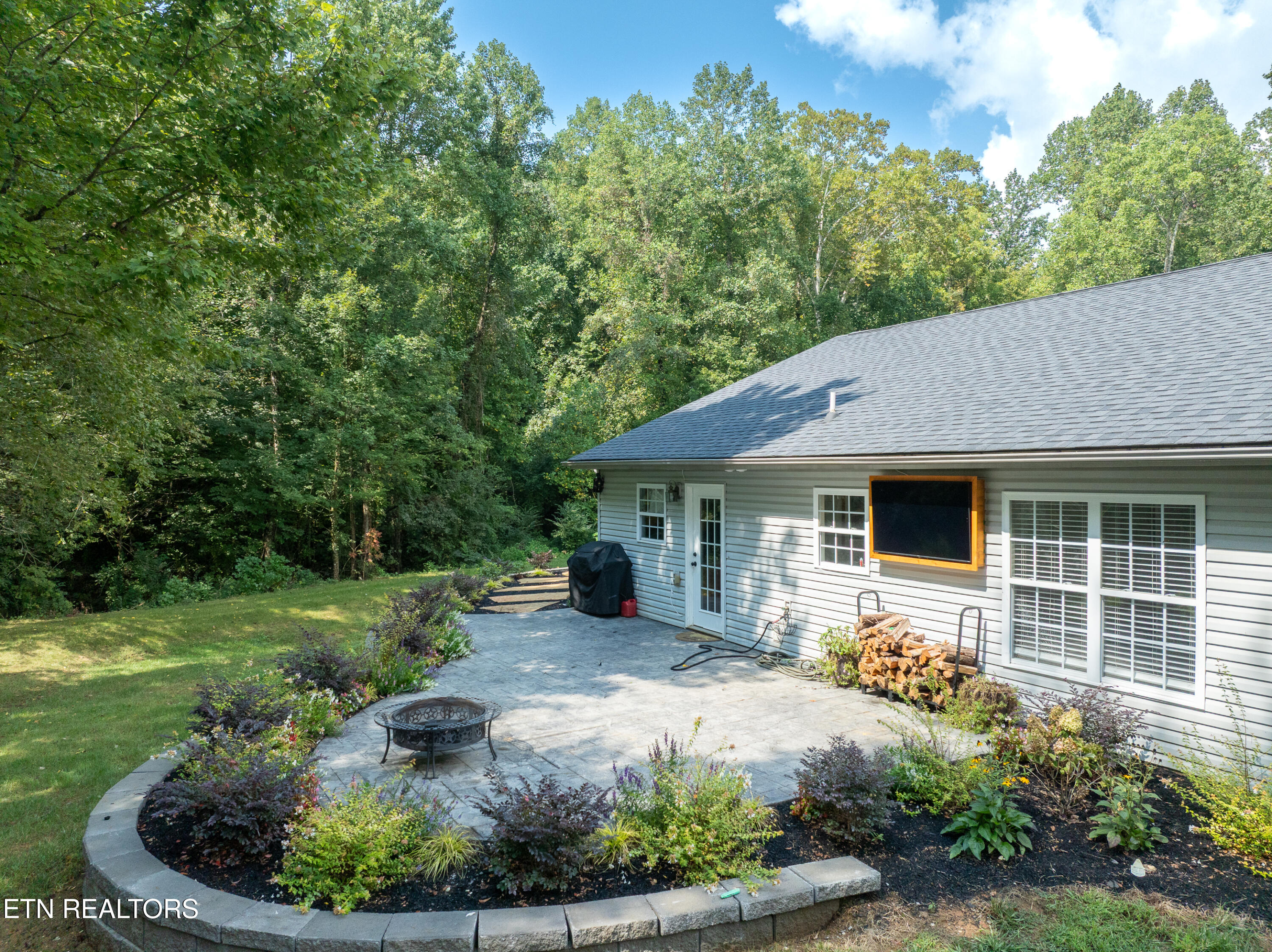 465 Asher Way