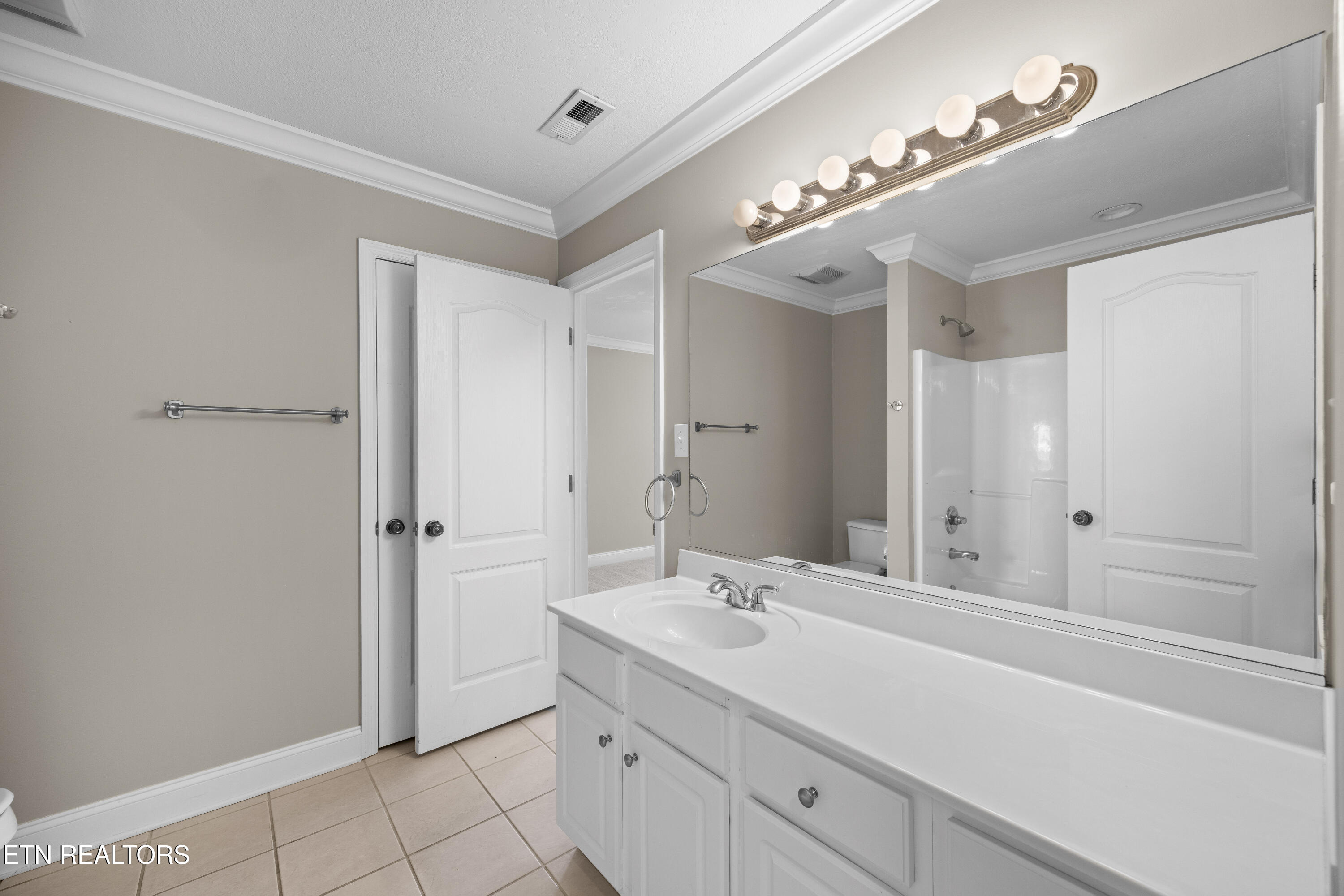 1019 Andover View Lane