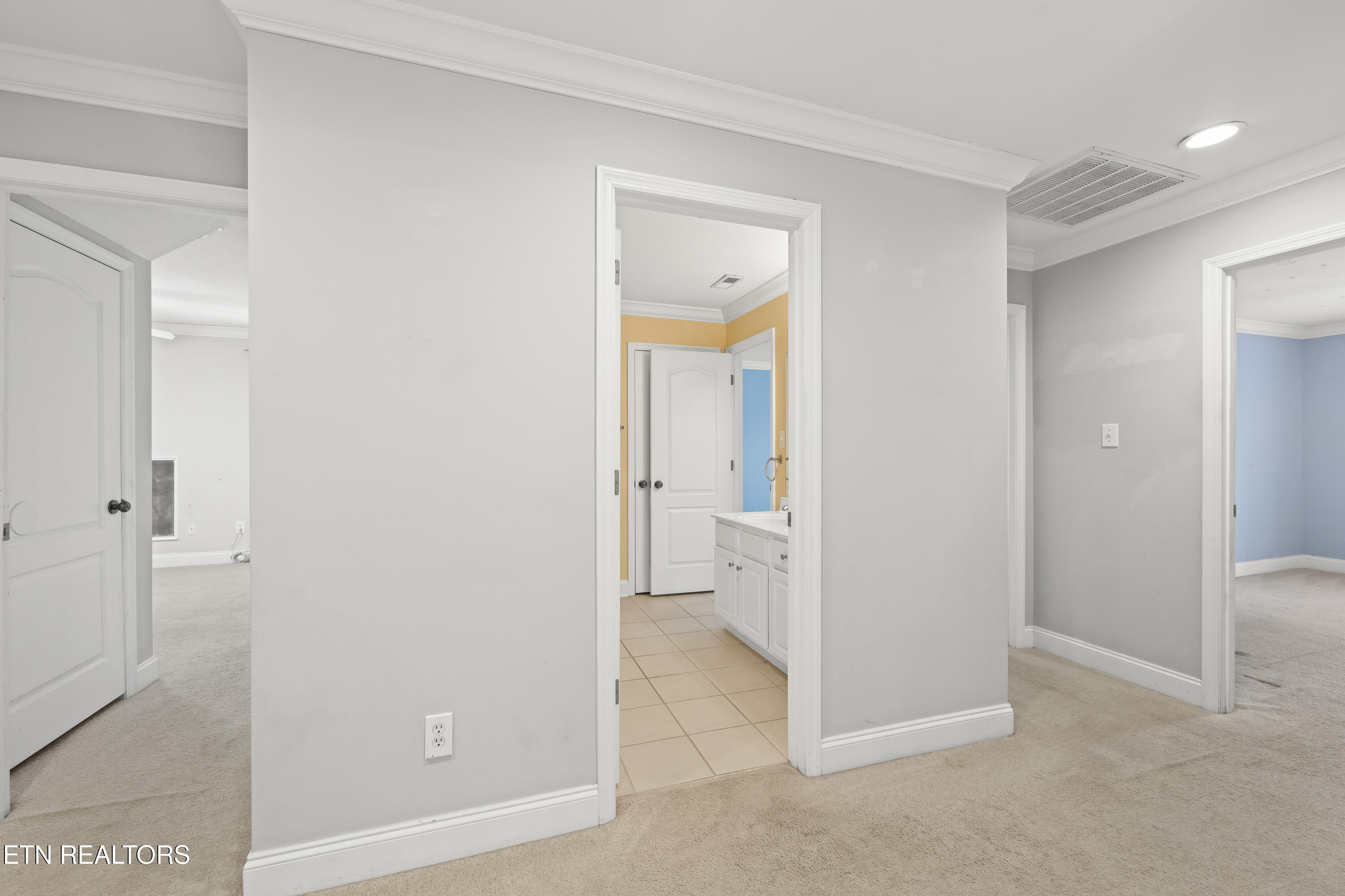 1019 Andover View Lane