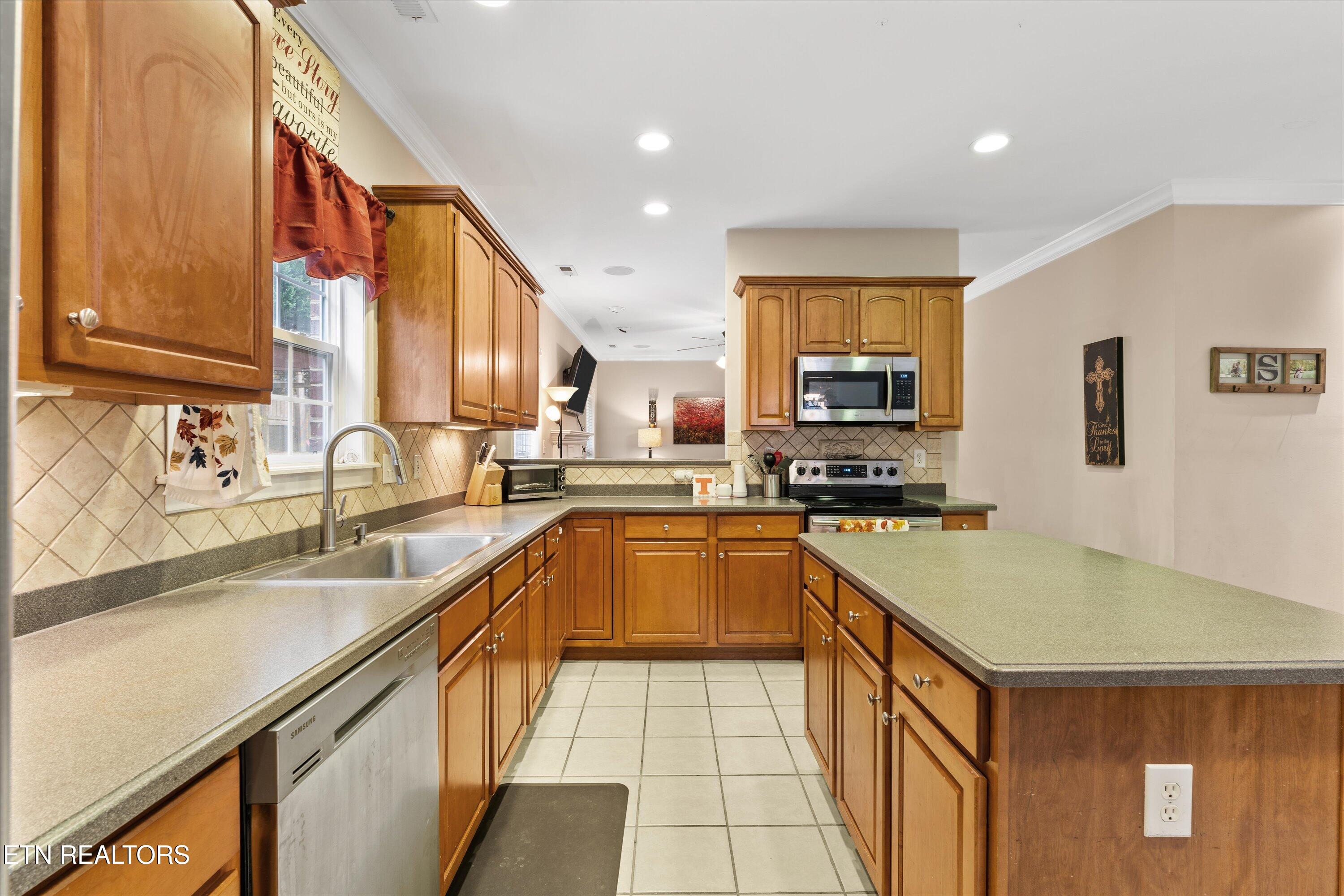 1019 Andover View Lane