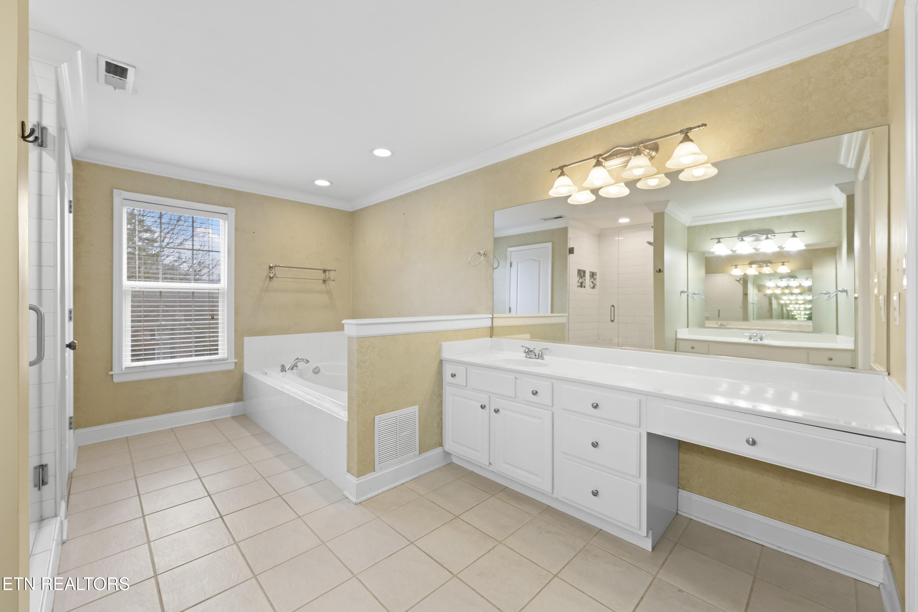 1019 Andover View Lane