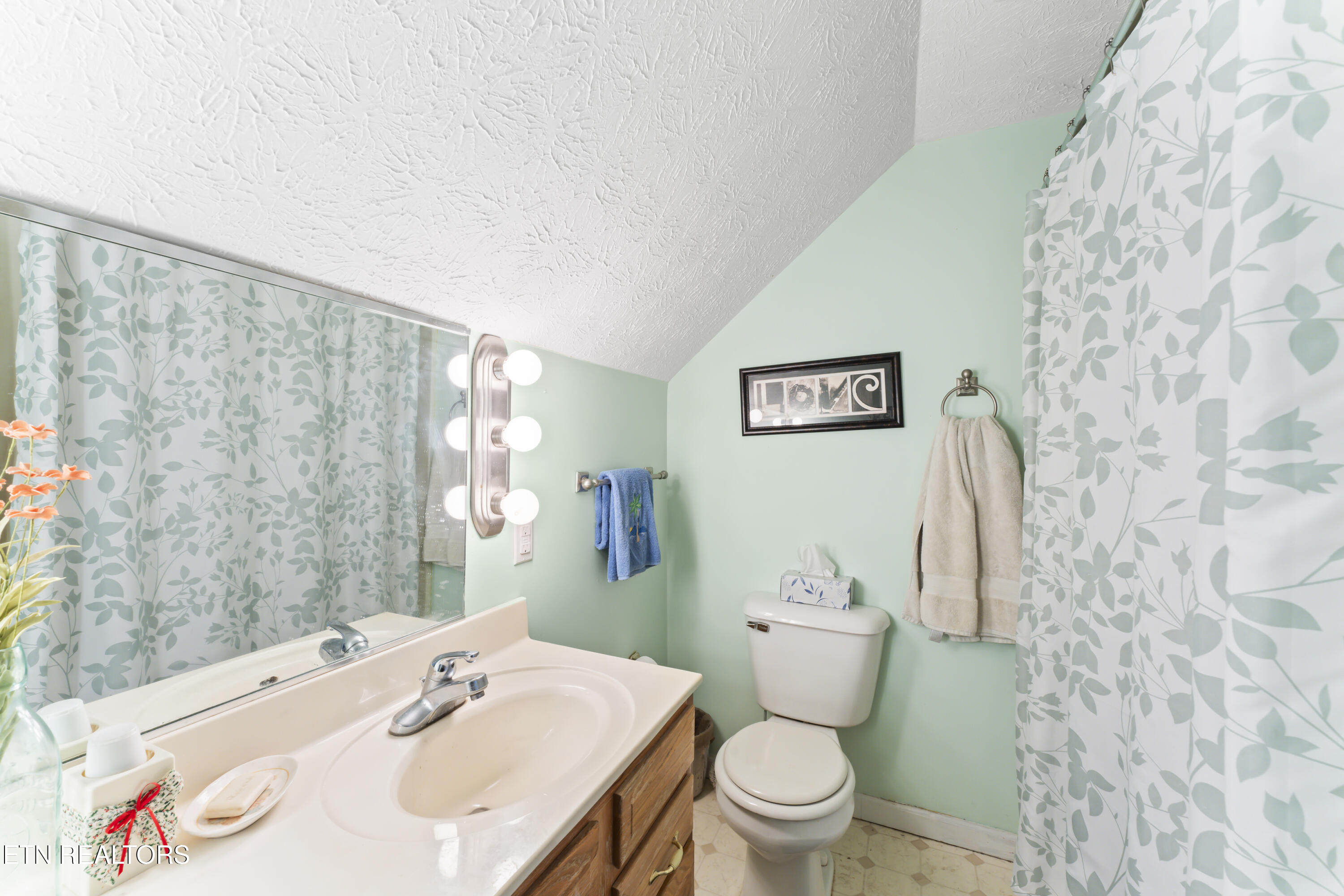 10077 Westland Drive