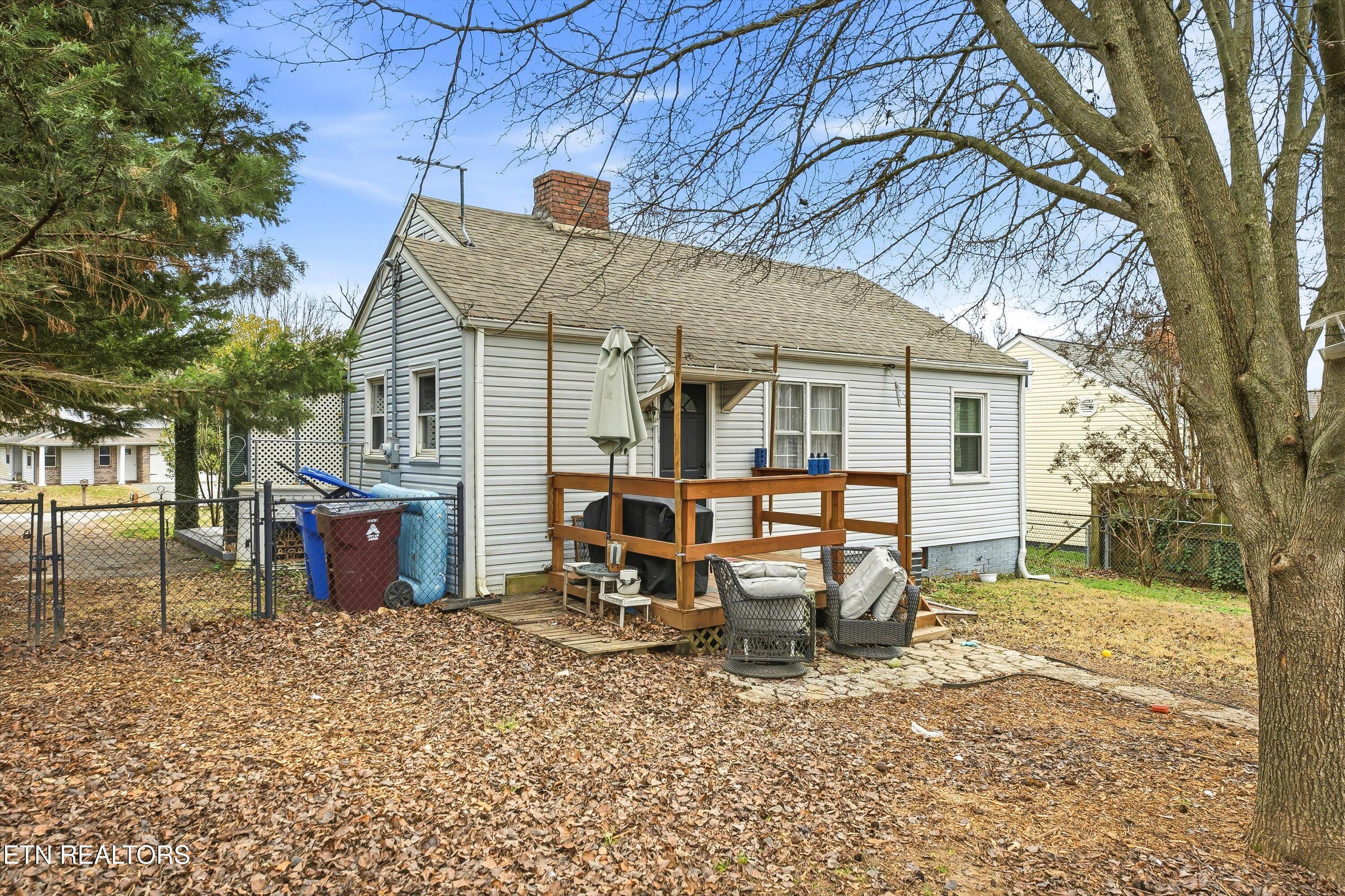 1741 N Wright Rd