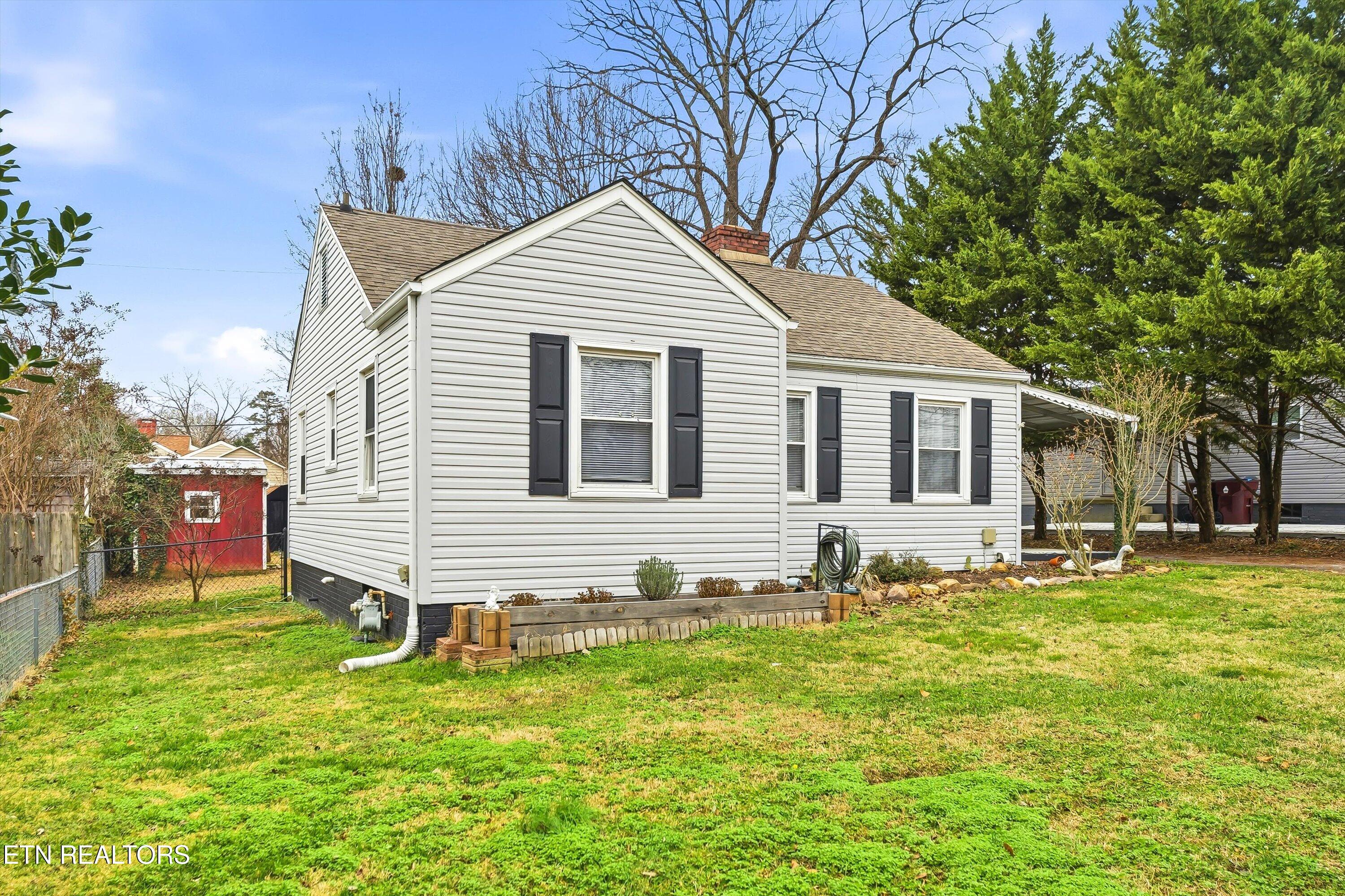 1741 N Wright Rd