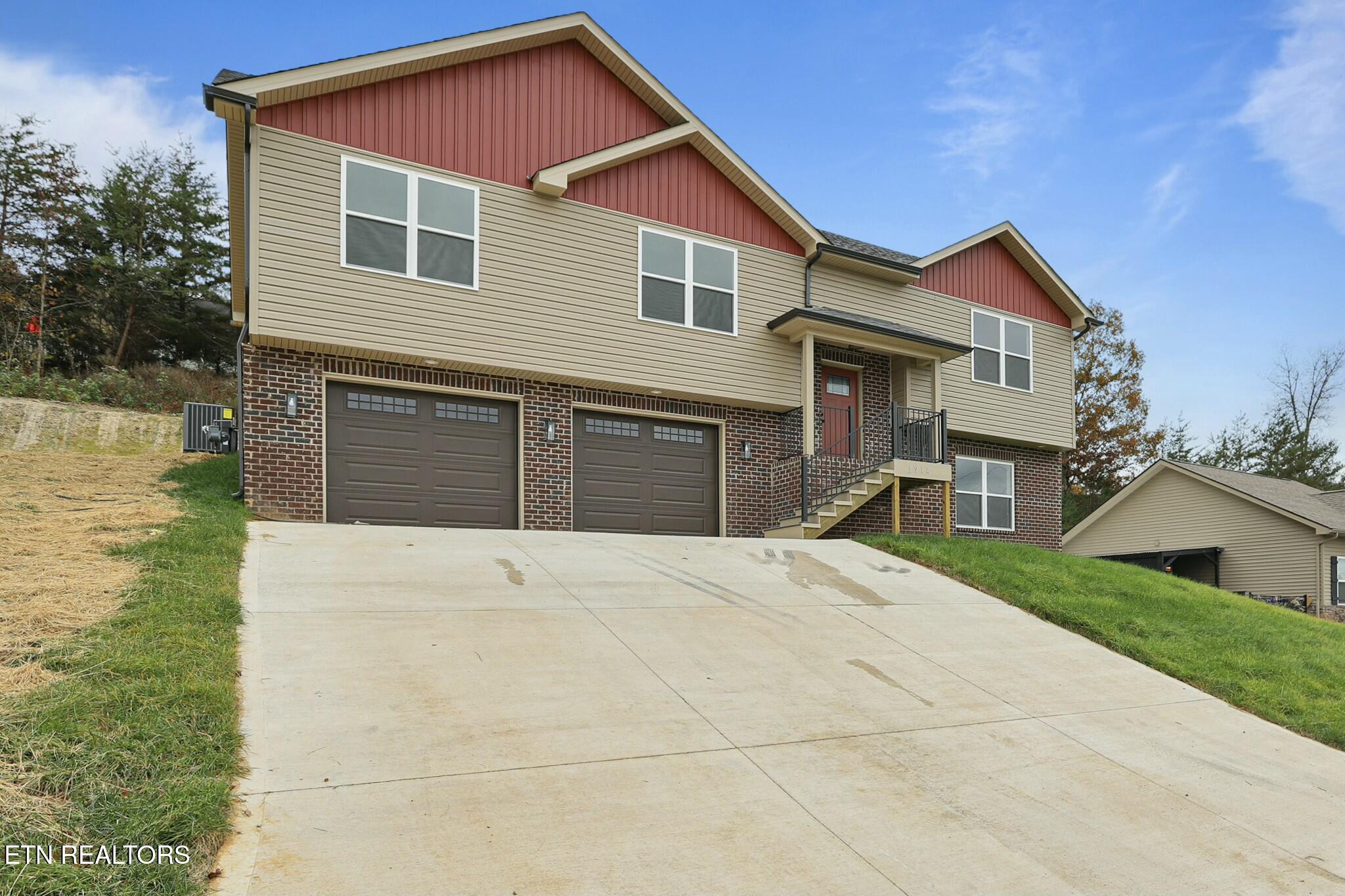 3912 Hillside Terrace Lane