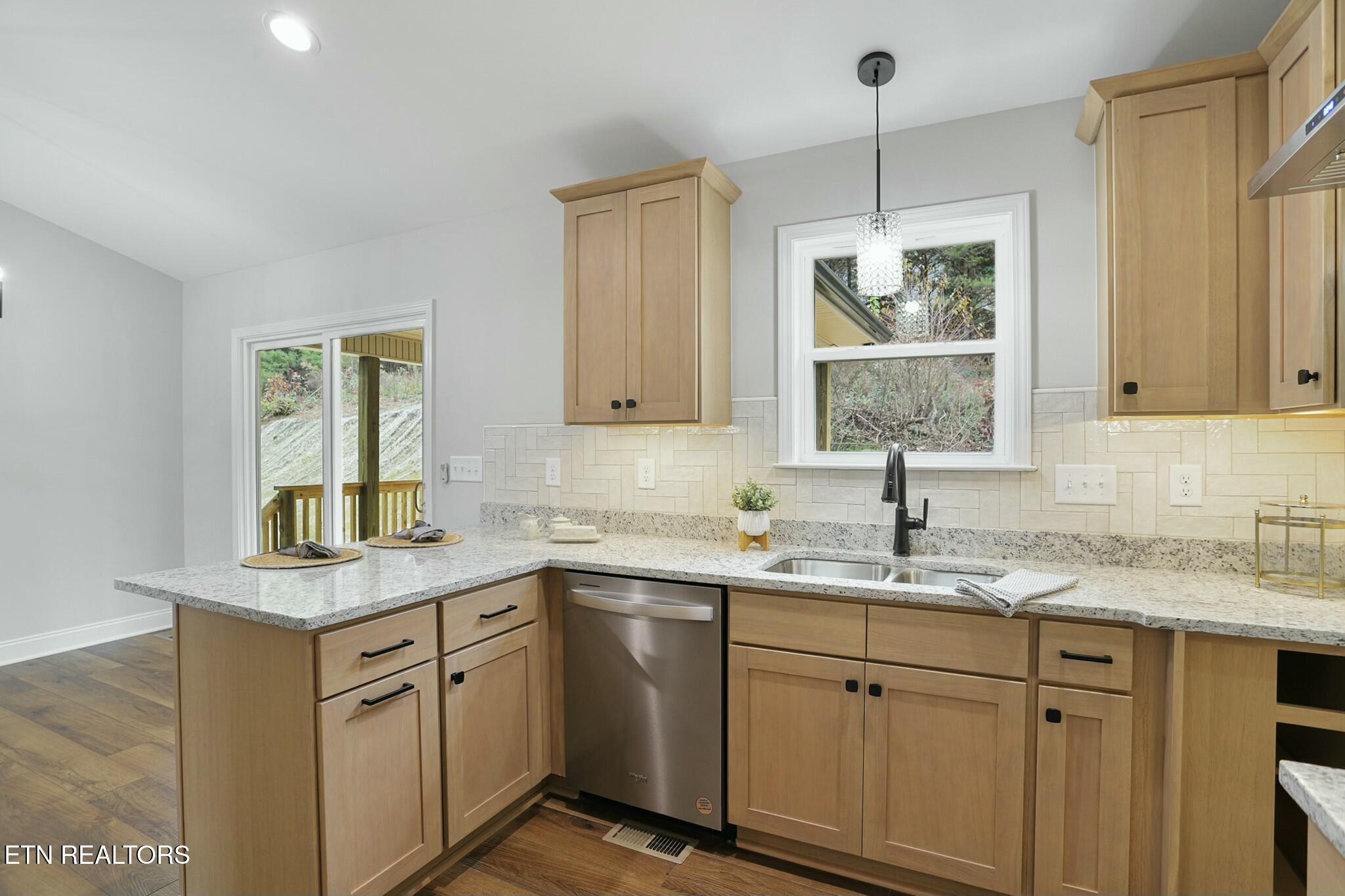 3912 Hillside Terrace Lane