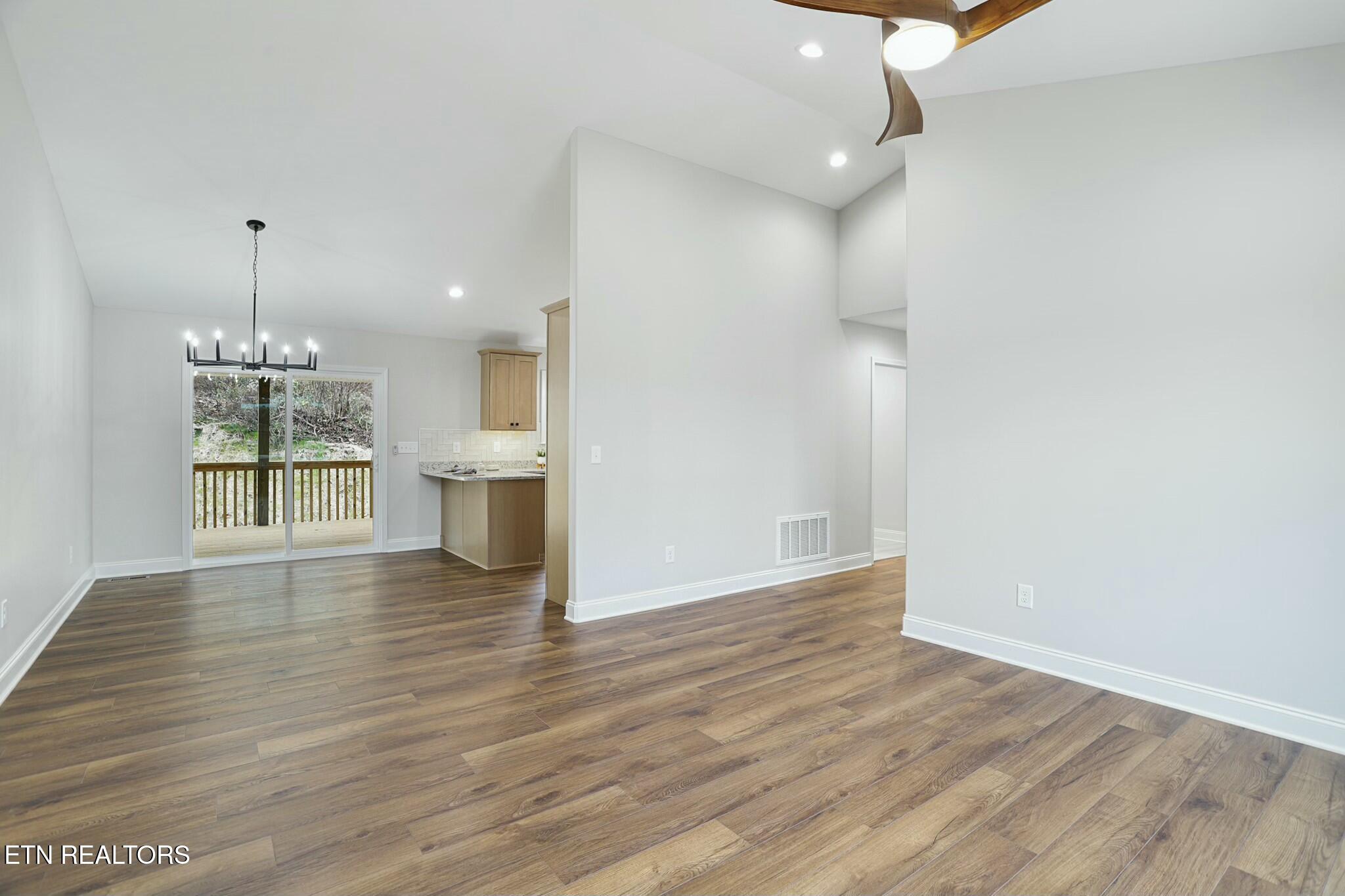 3912 Hillside Terrace Lane