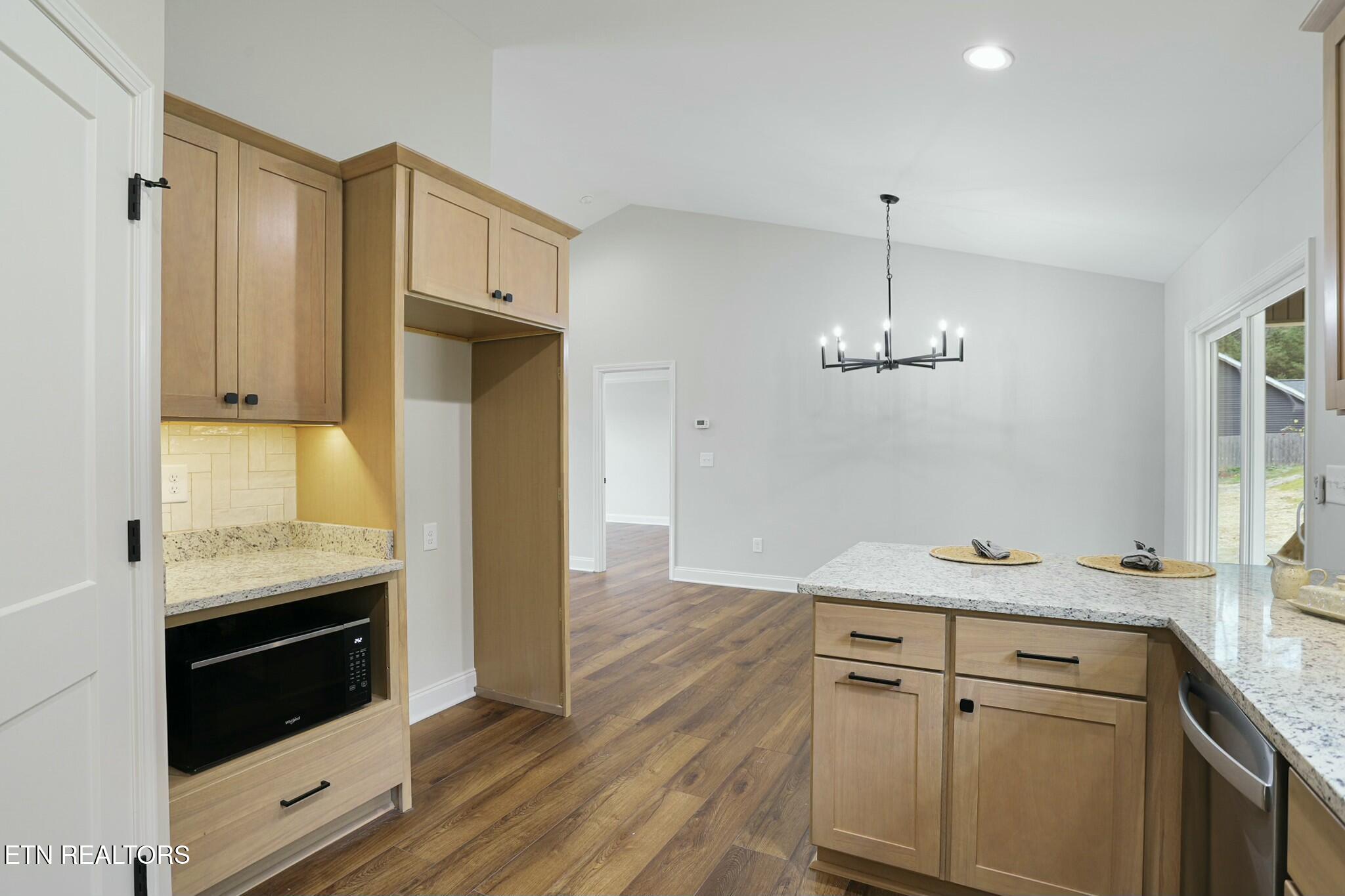 3912 Hillside Terrace Lane