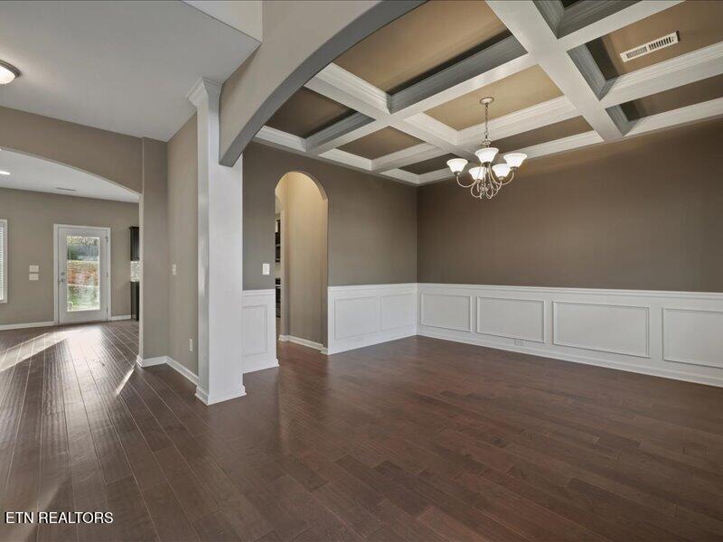 9926 Hummingbird Lane