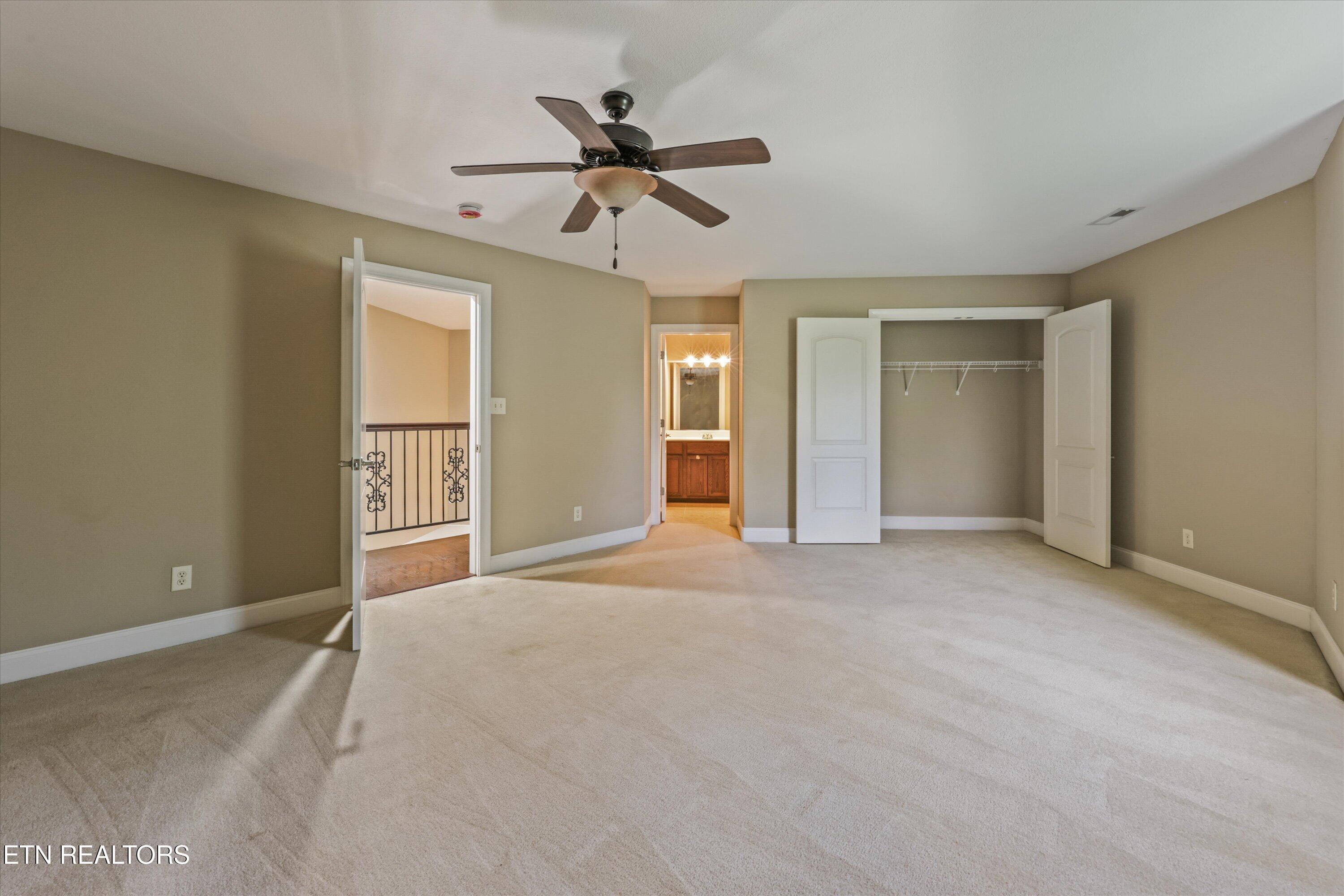 10315 N River Tr