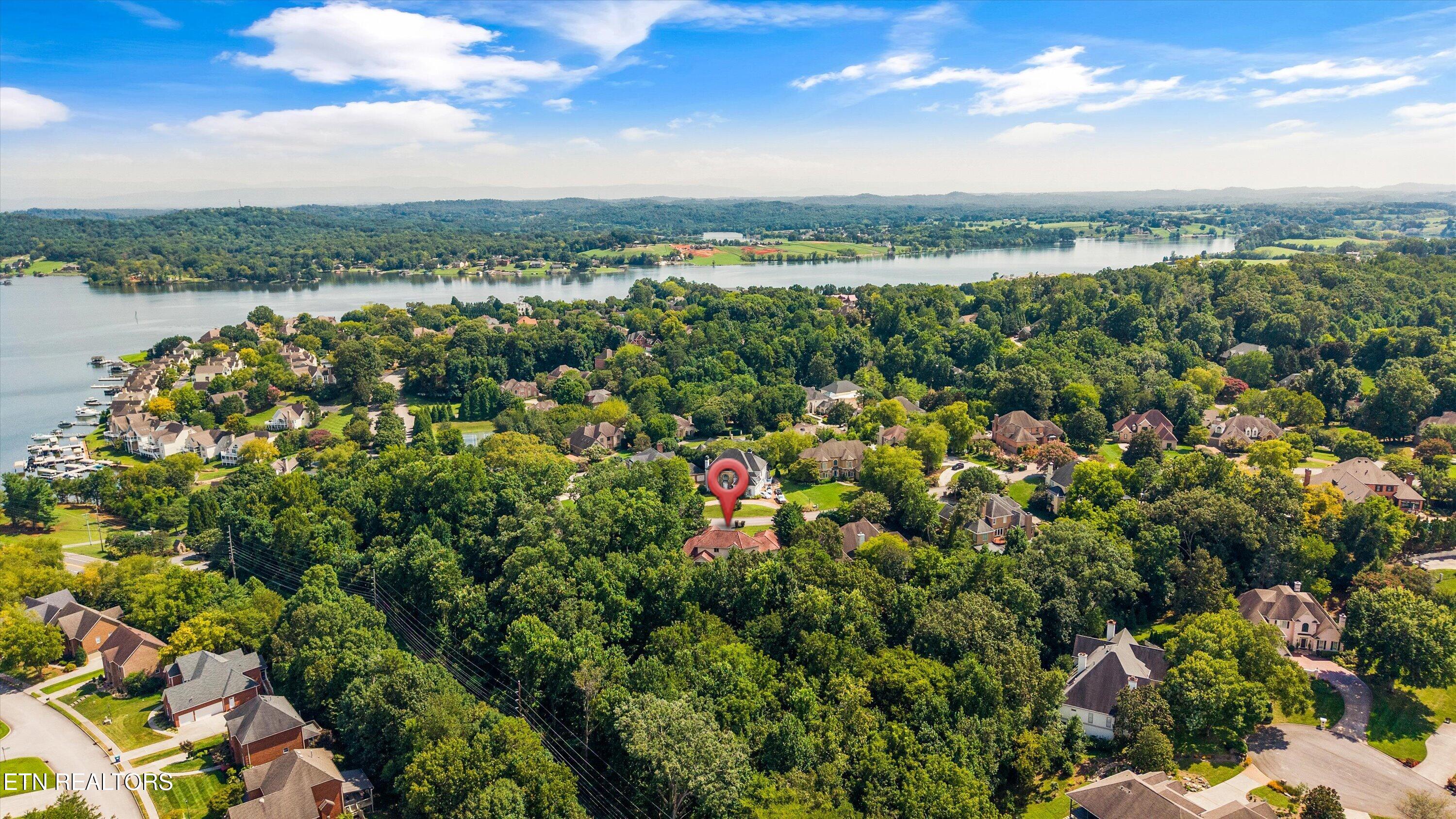 10315 N River Tr