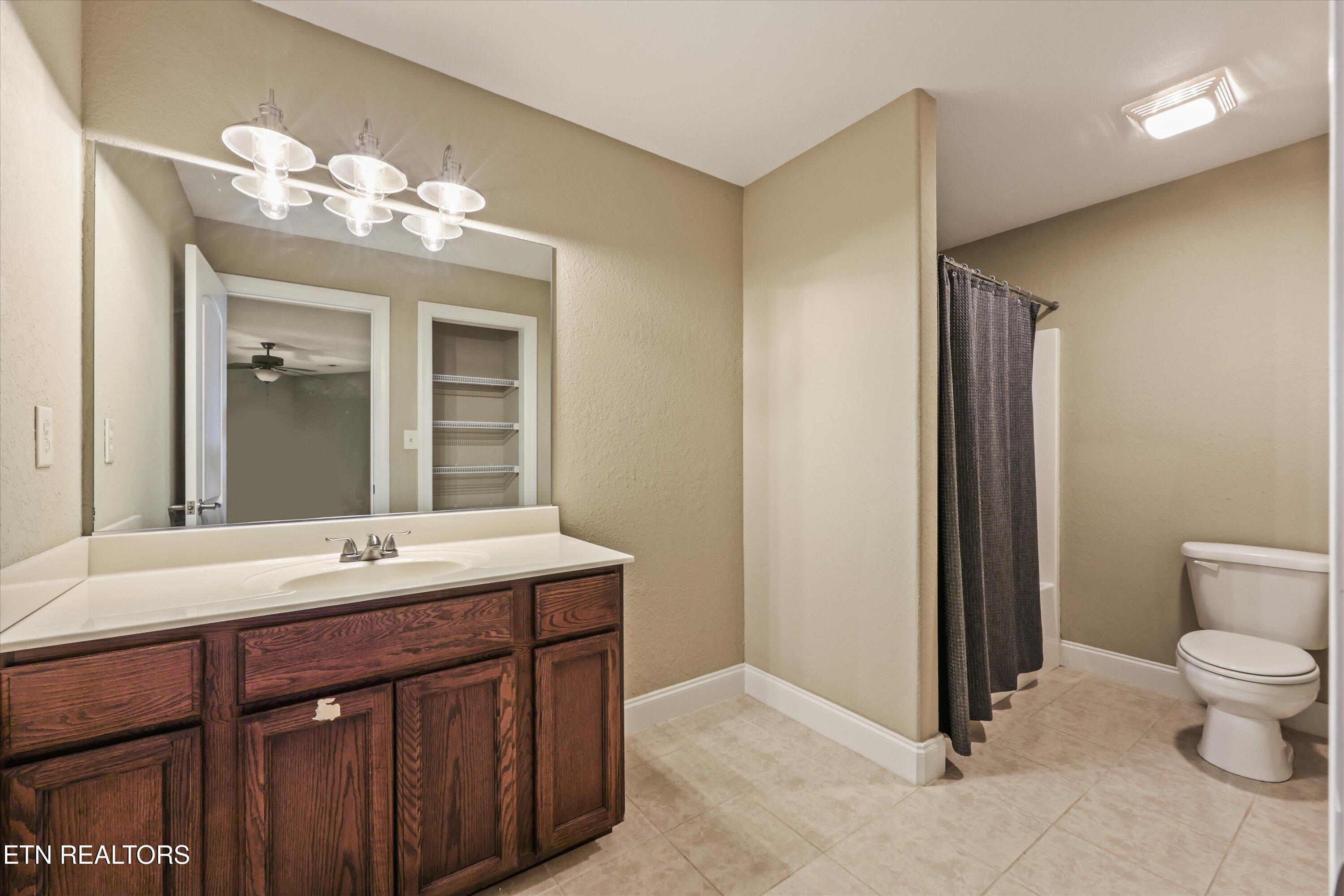 10315 N River Tr