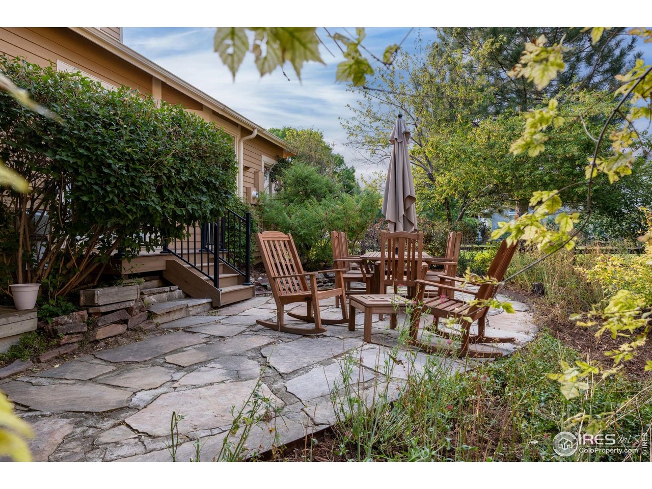 5562 High Country Ct