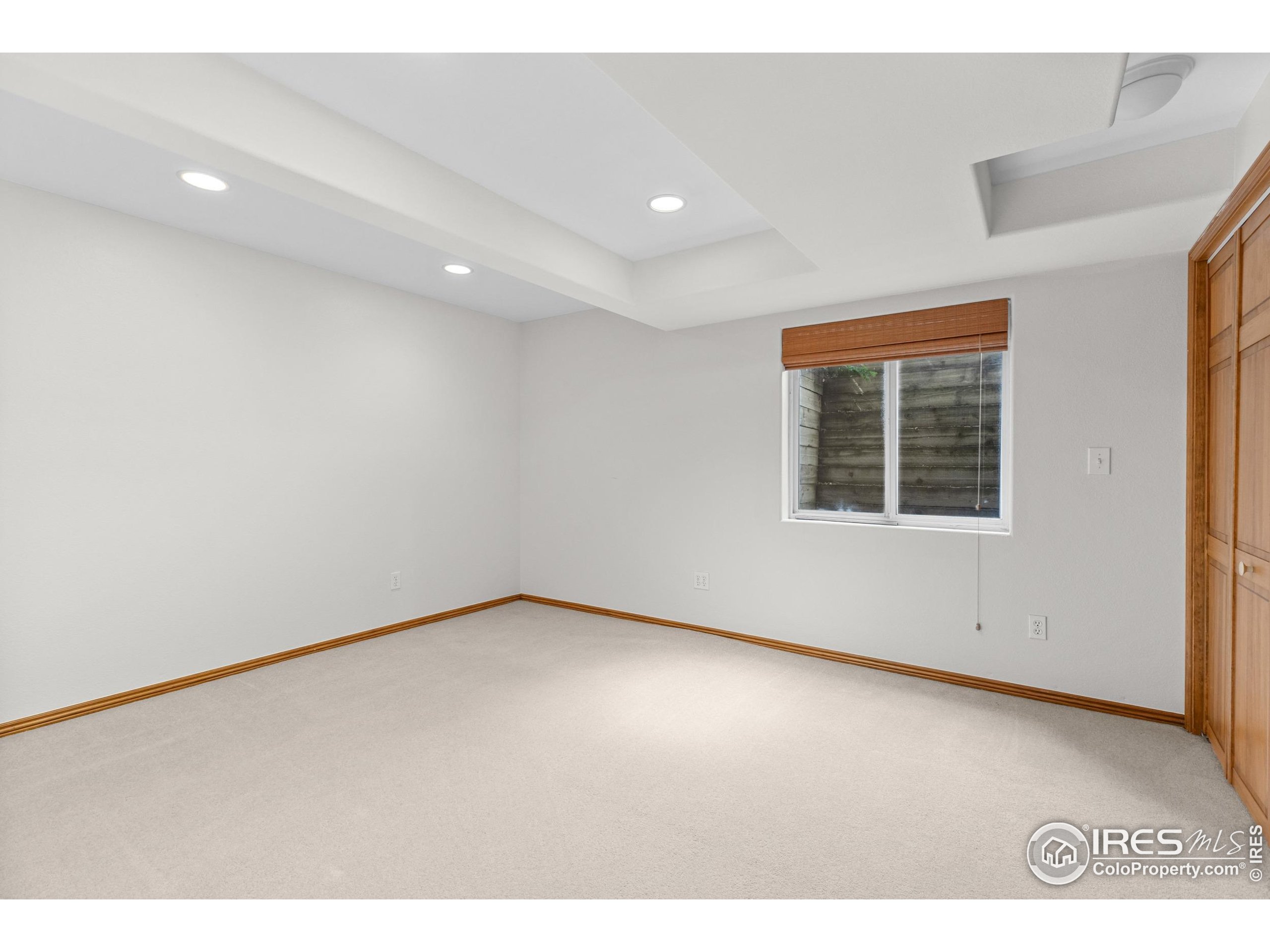 5562 High Country Ct