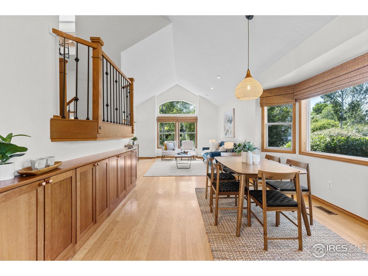 5562 High Country Ct