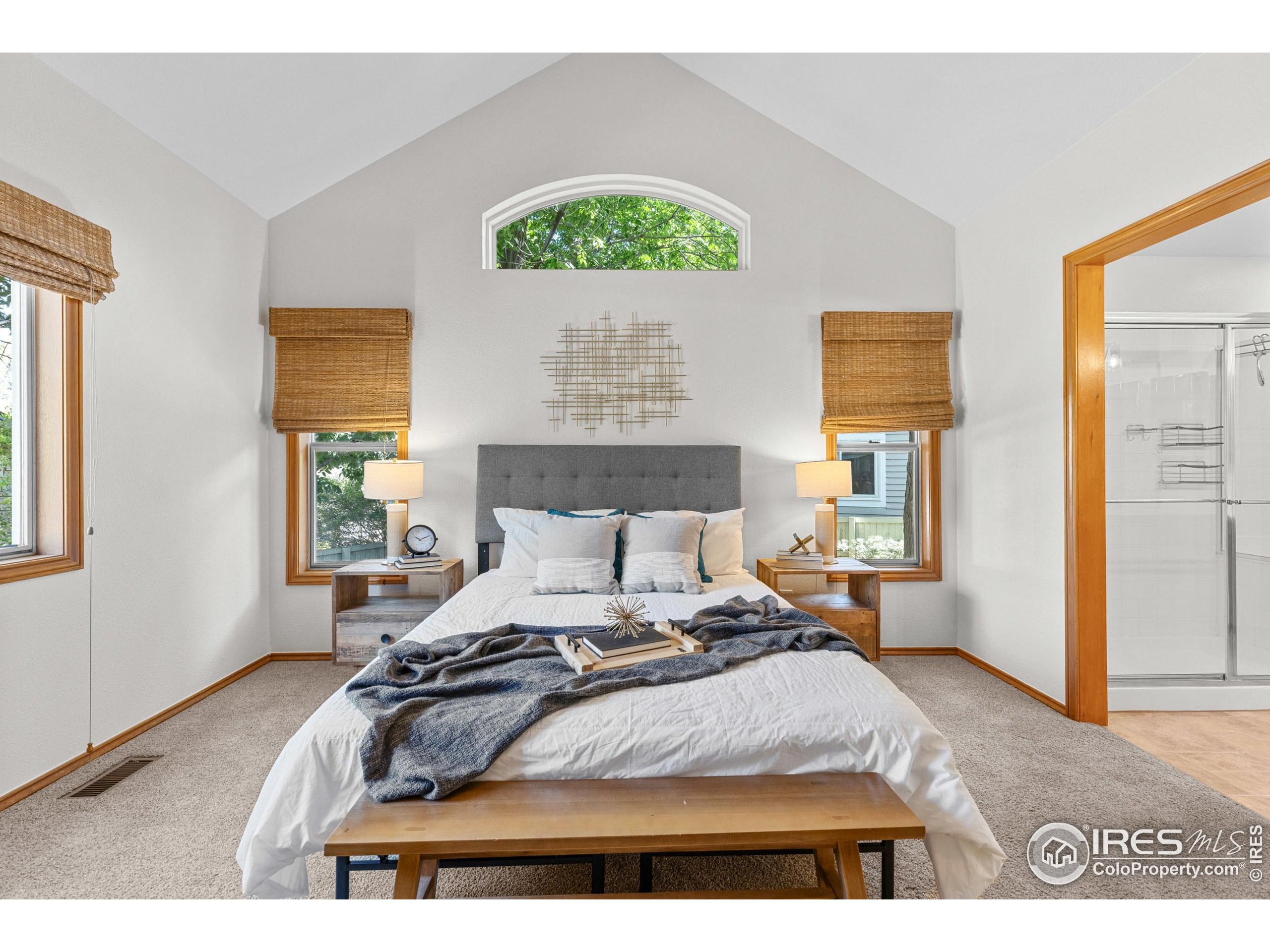 5562 High Country Ct