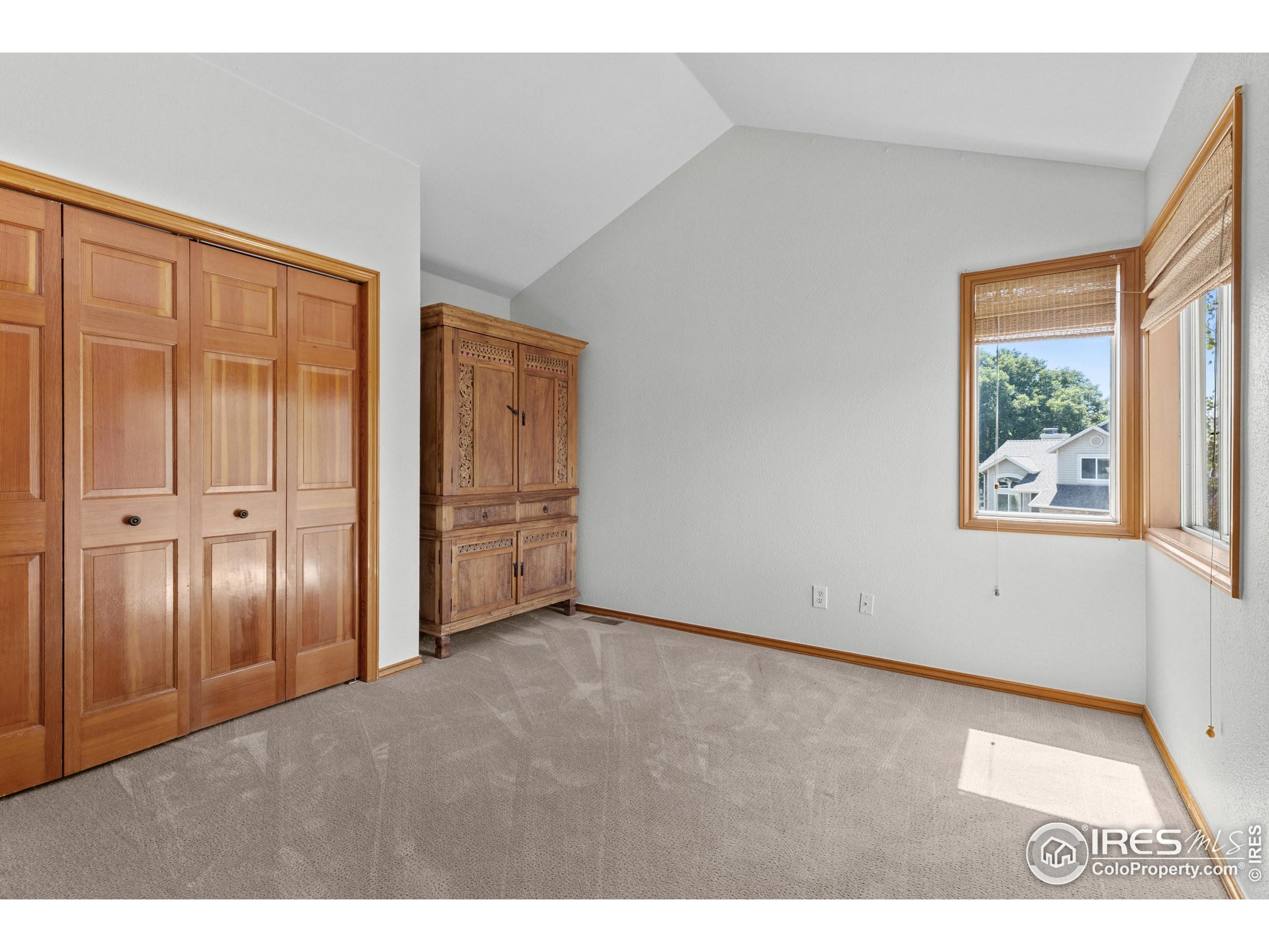 5562 High Country Ct