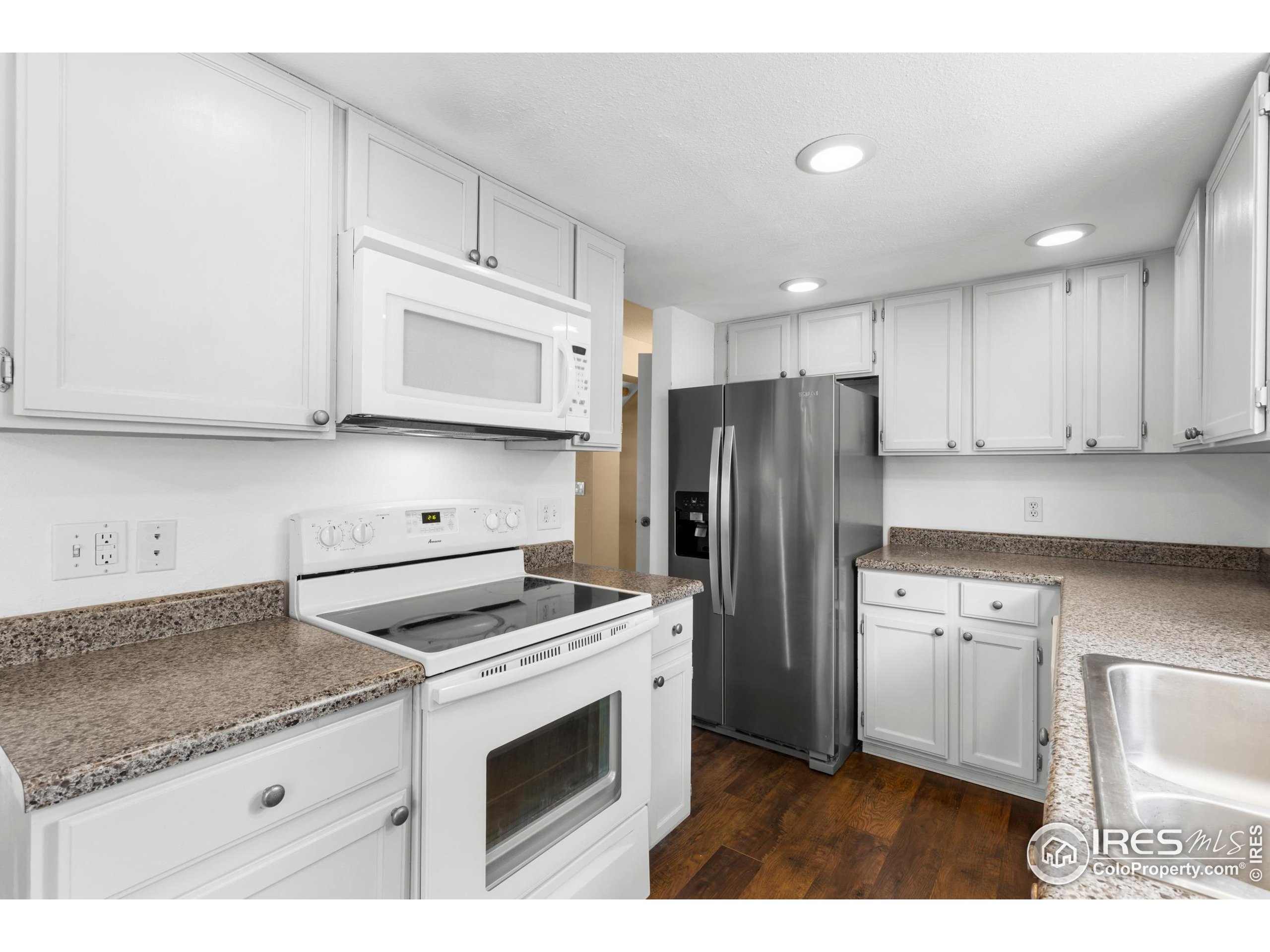 6730 W 84th Cir #96