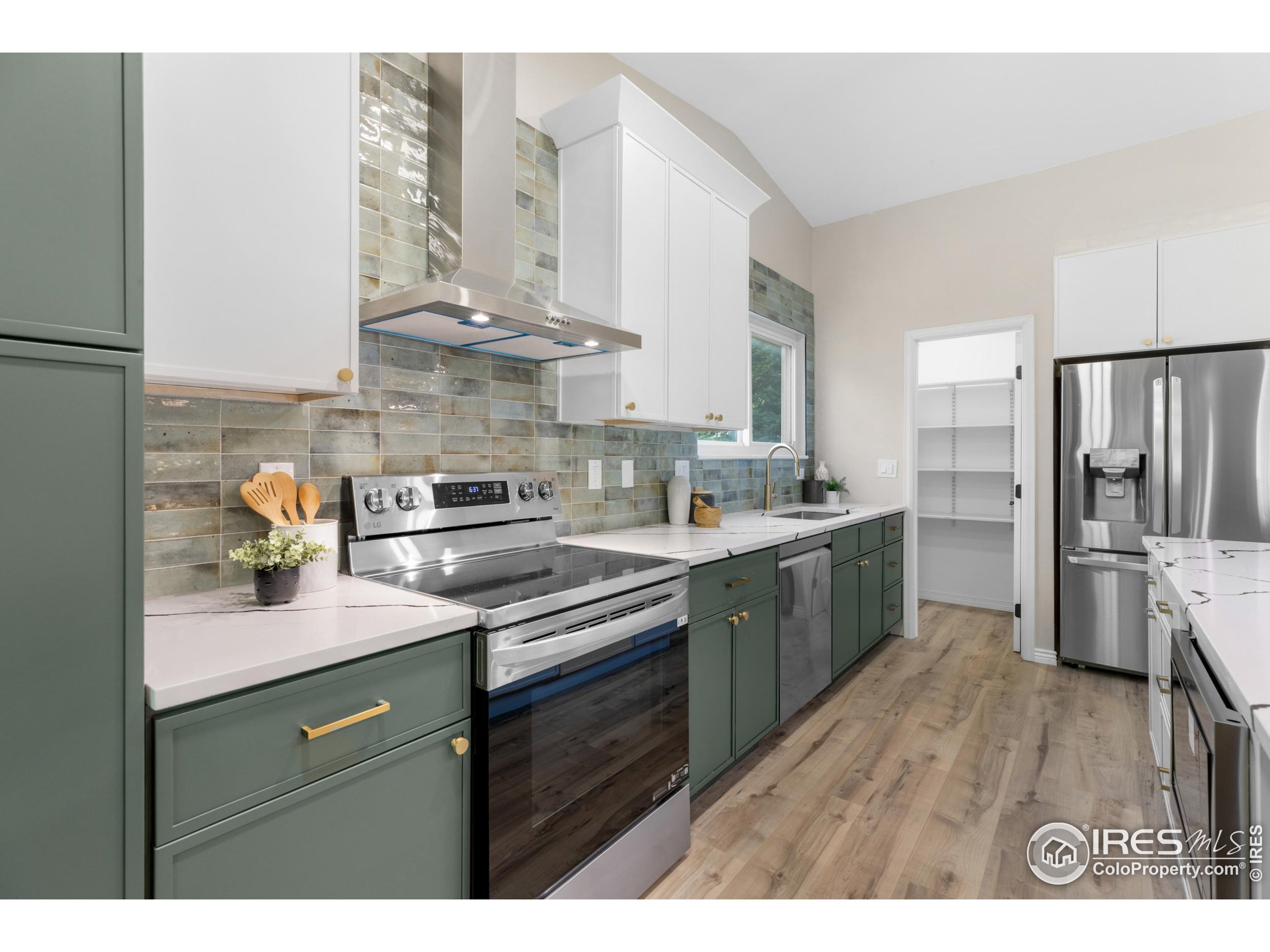 8195 Field Ct