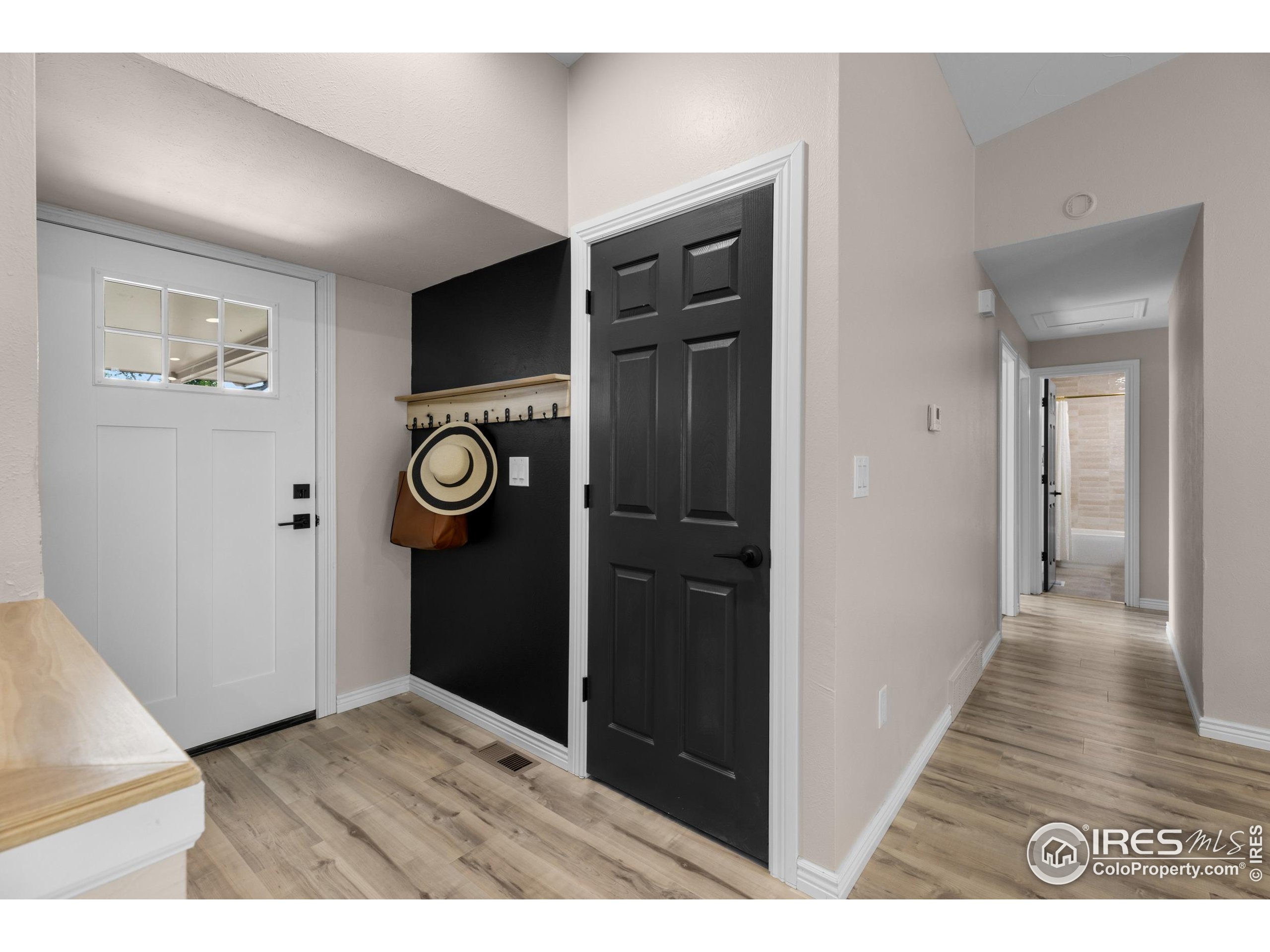 8195 Field Ct