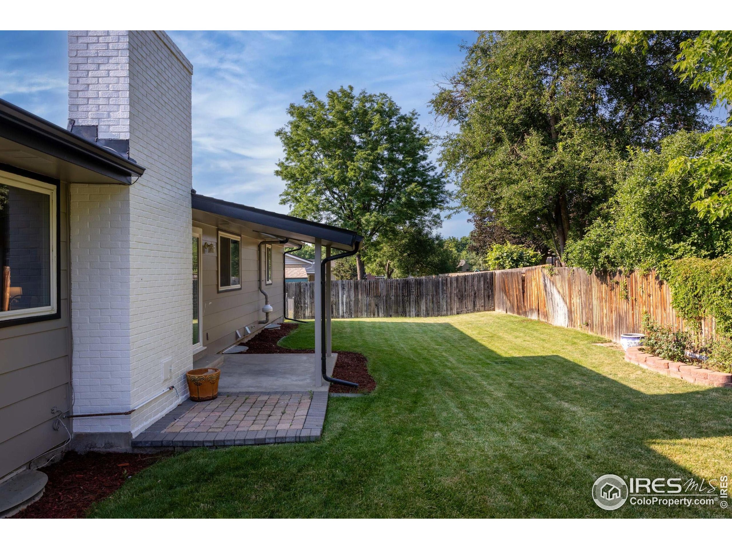 8195 Field Ct
