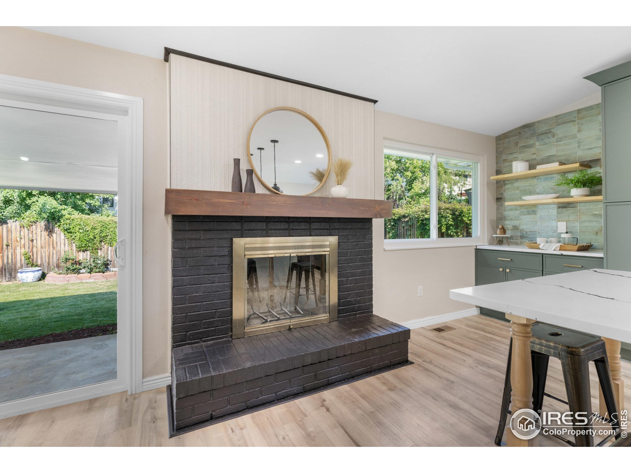 8195 Field Ct