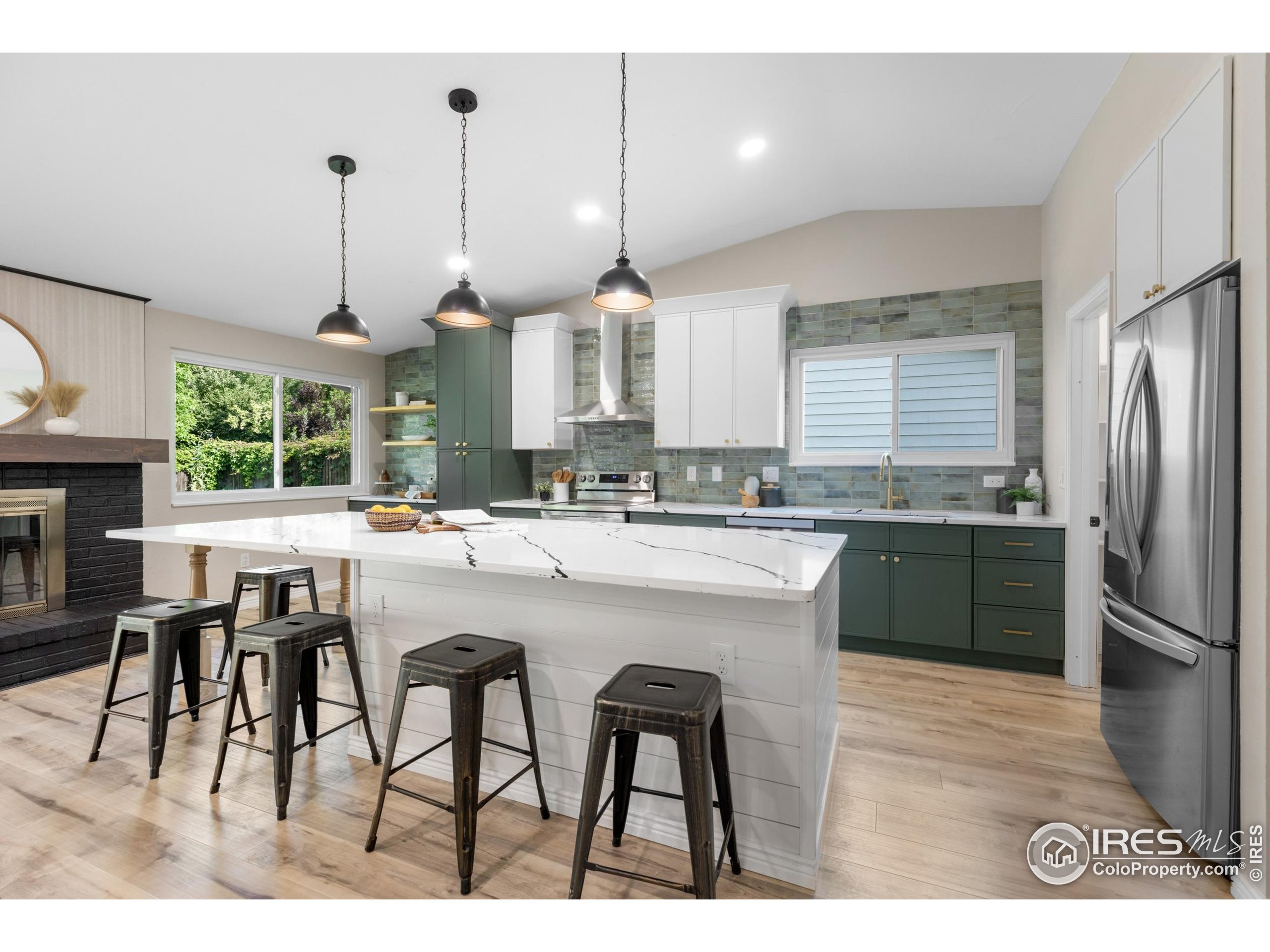 8195 Field Ct