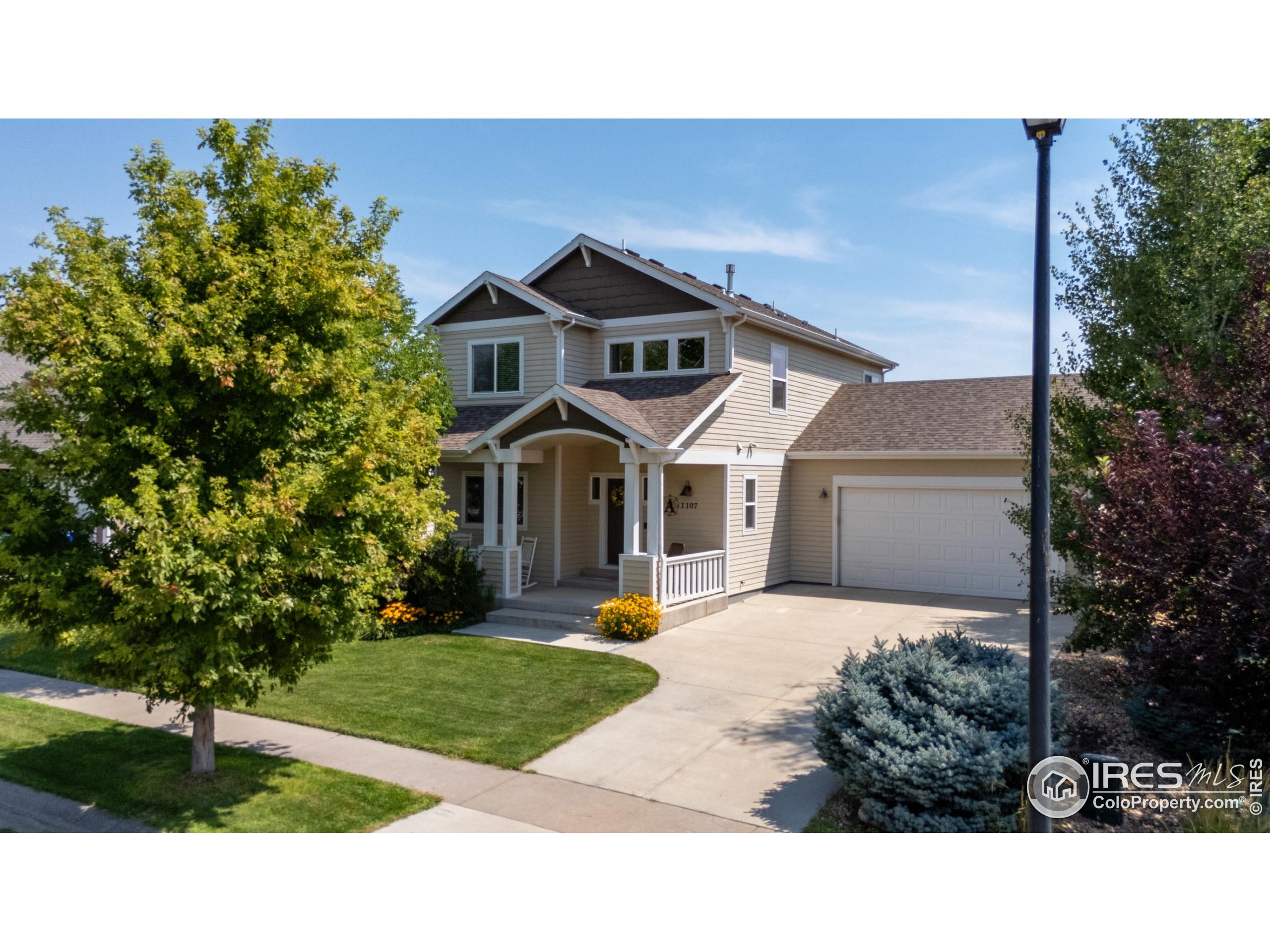 1107 Crescent Dr