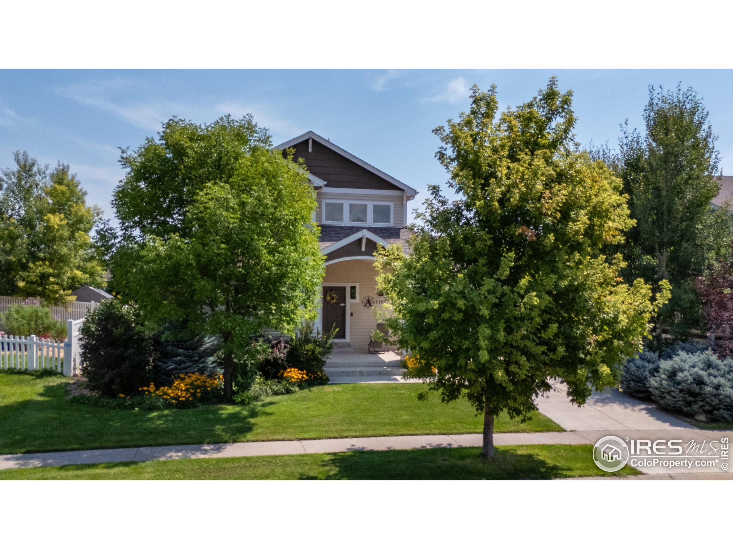 1107 Crescent Dr