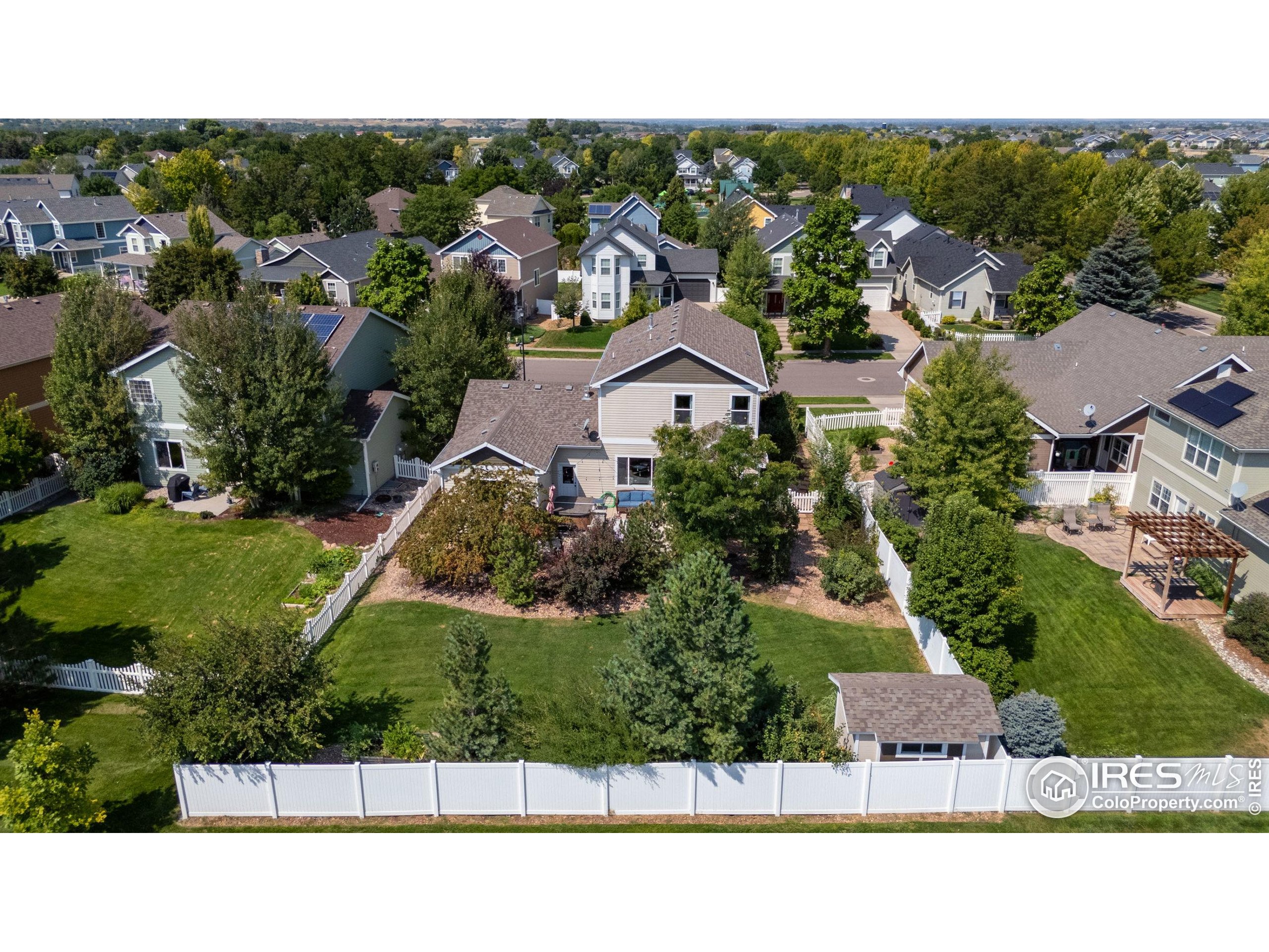 1107 Crescent Dr