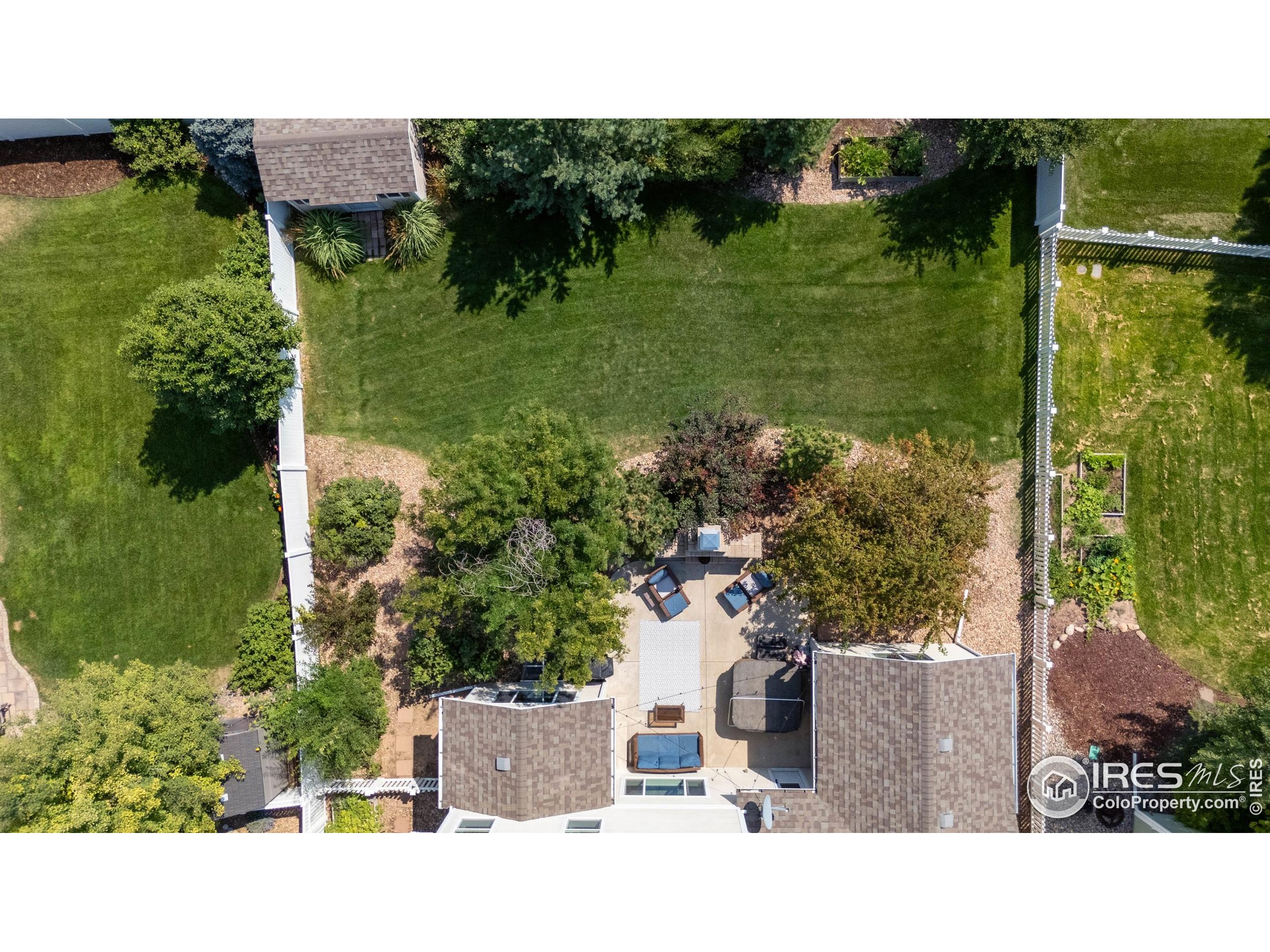1107 Crescent Dr