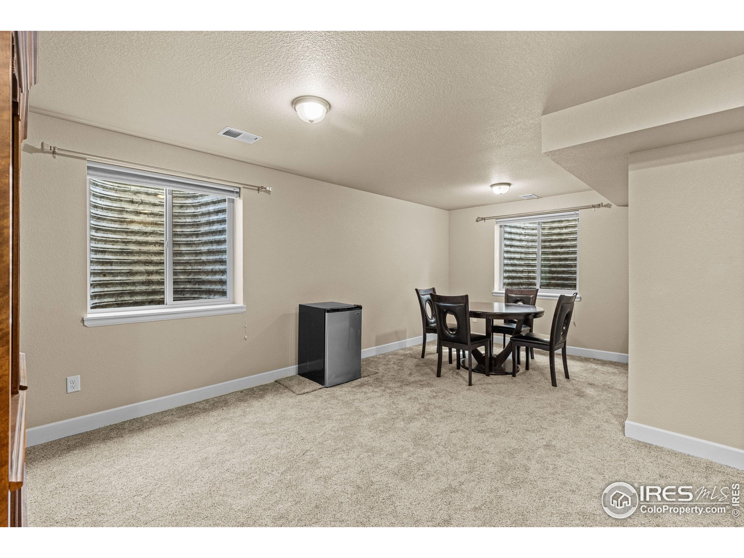 1107 Crescent Dr