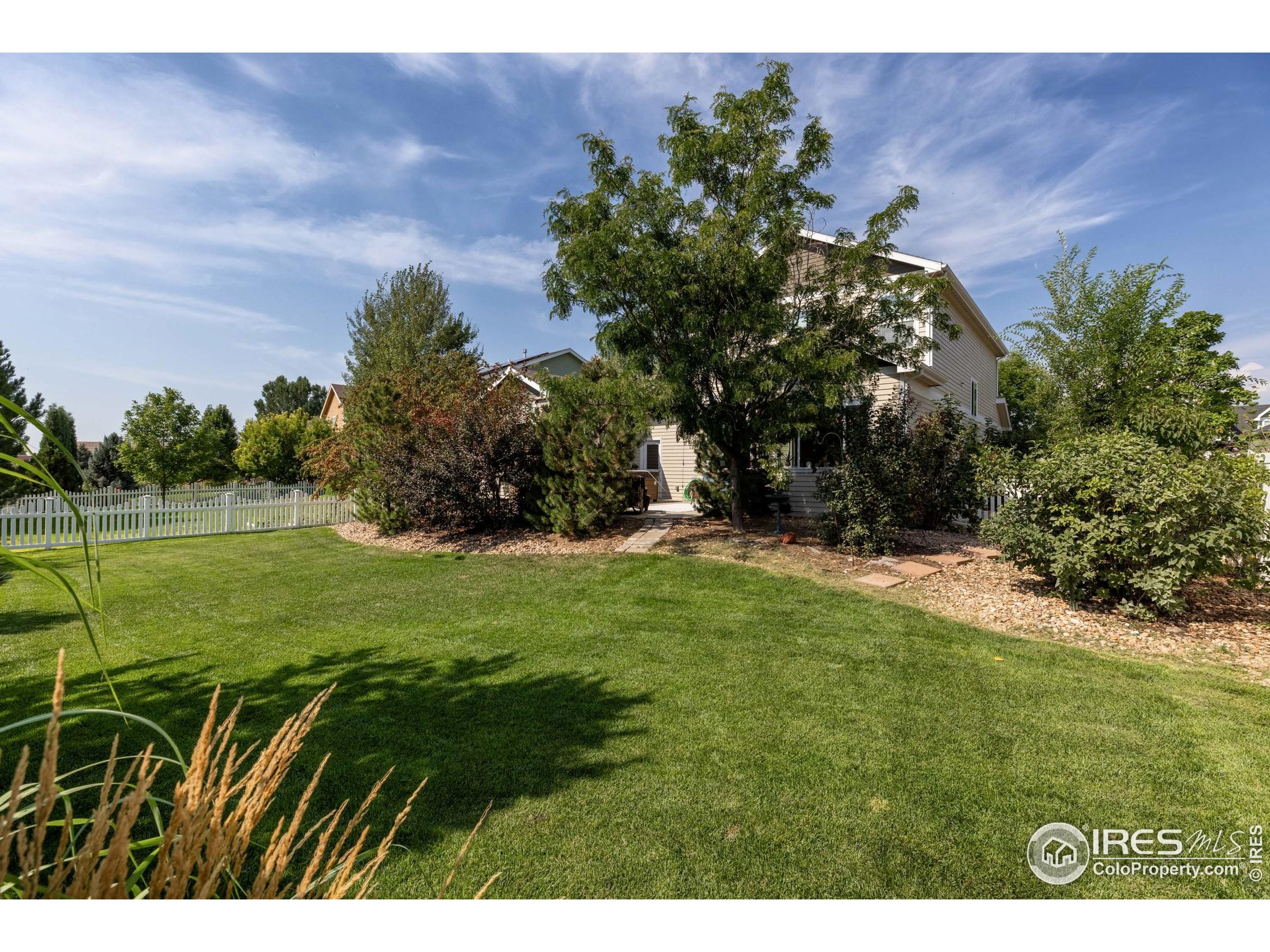1107 Crescent Dr