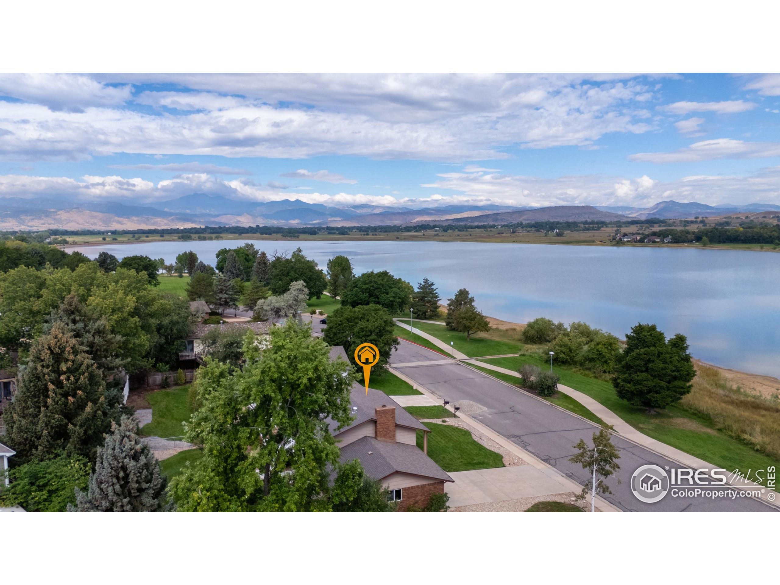 2959 Lakeshore Dr