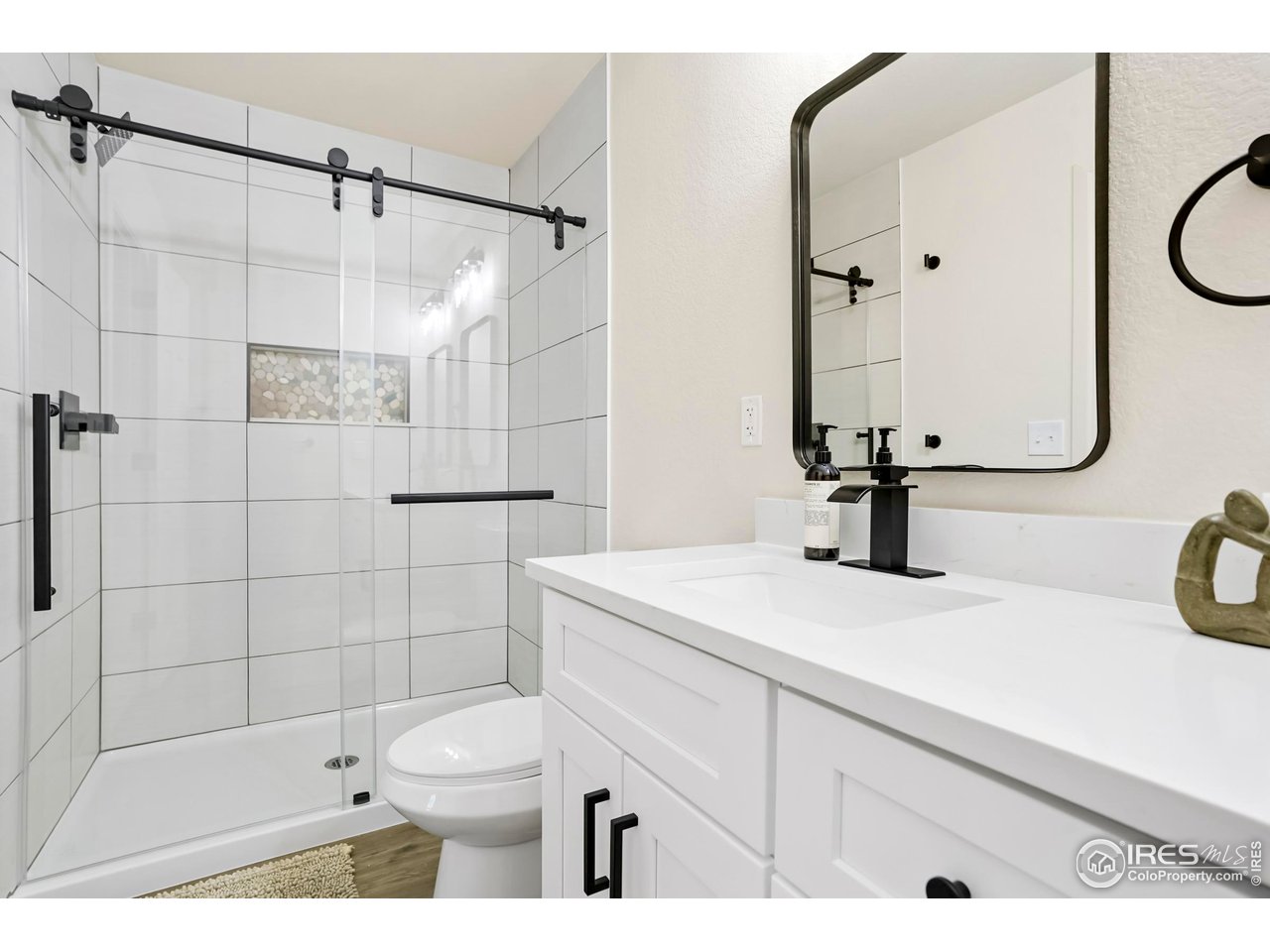 5619 Blue Mountain Cir