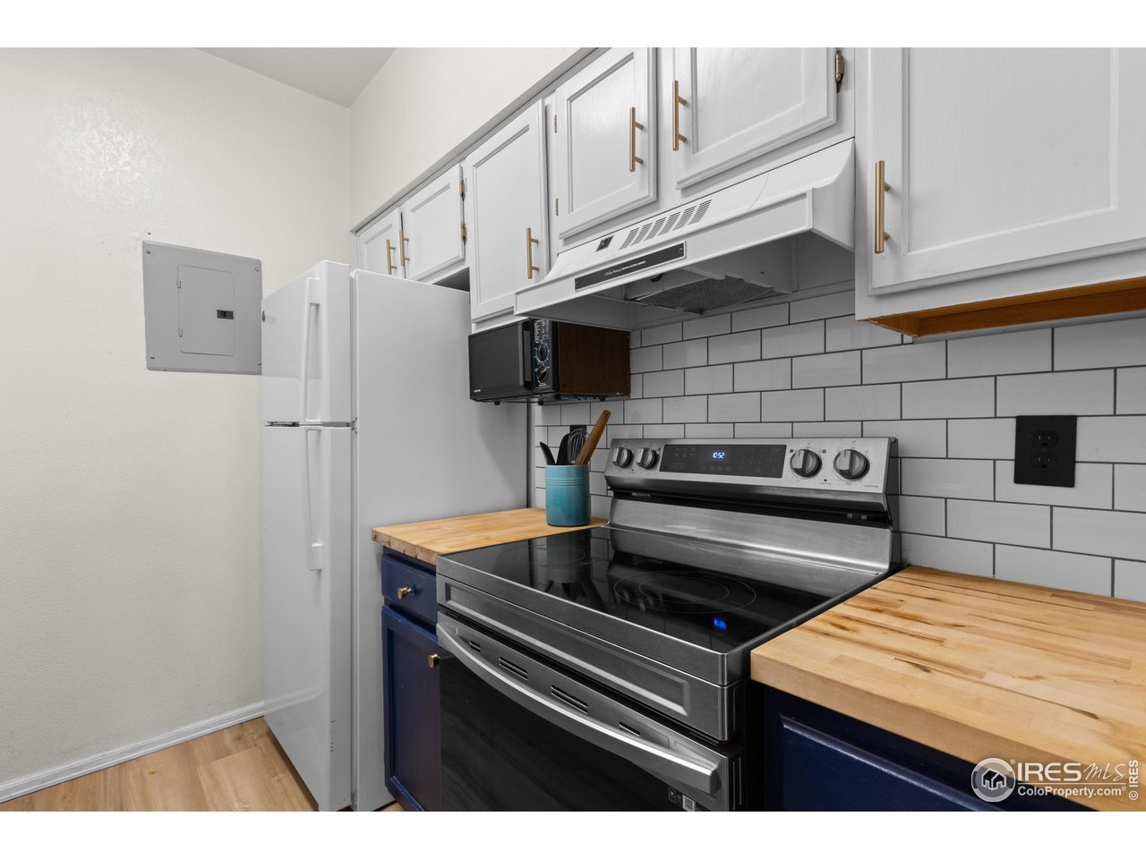 7447 Singing Hills Ct Q-202