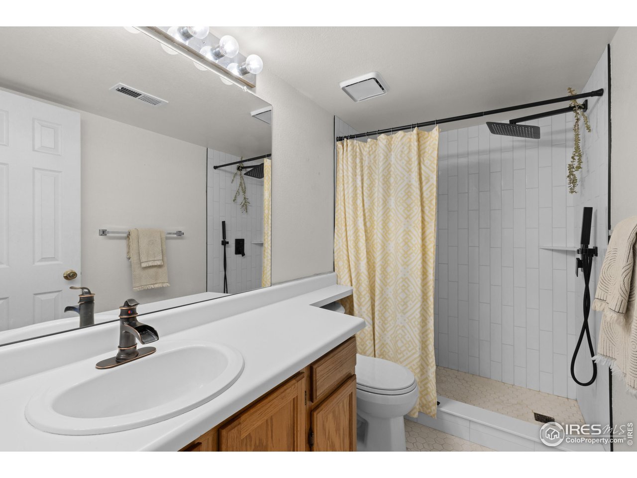 7447 Singing Hills Ct Q-202