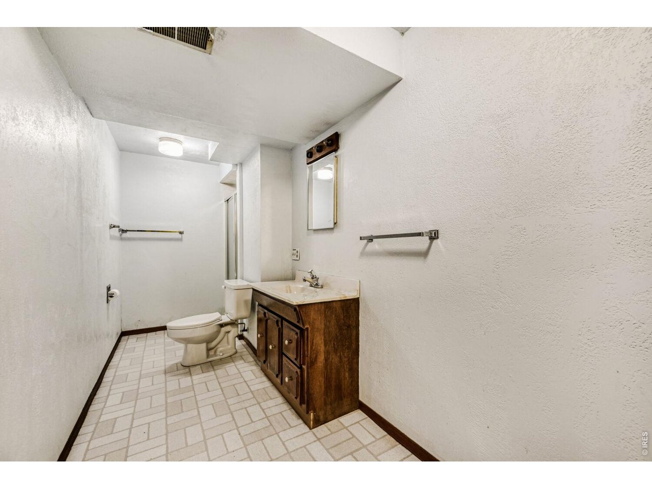 5465 La Plata Cir