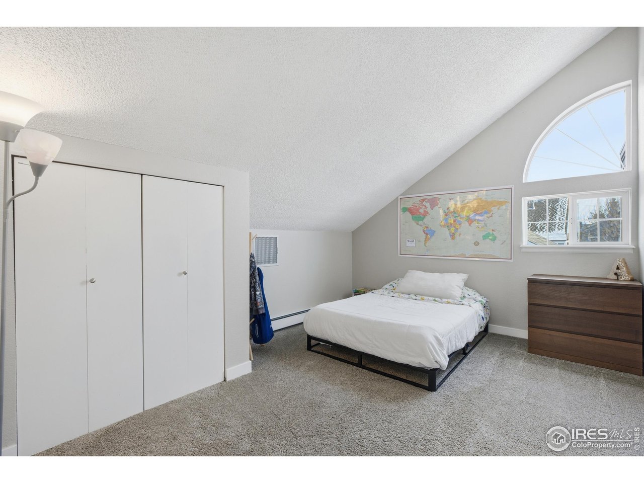 7436 Singing Hills Ct