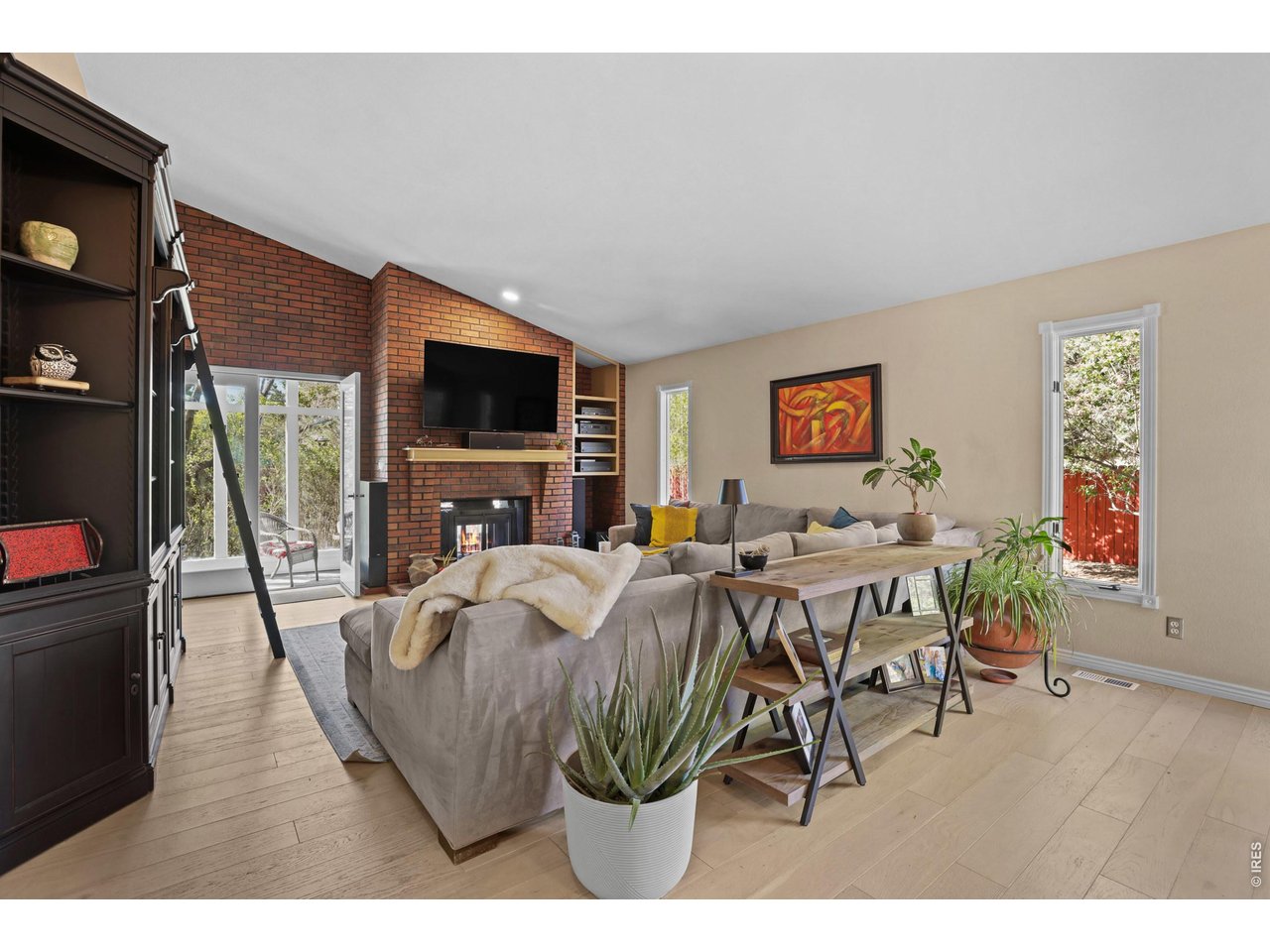 5433 La Plata Cir