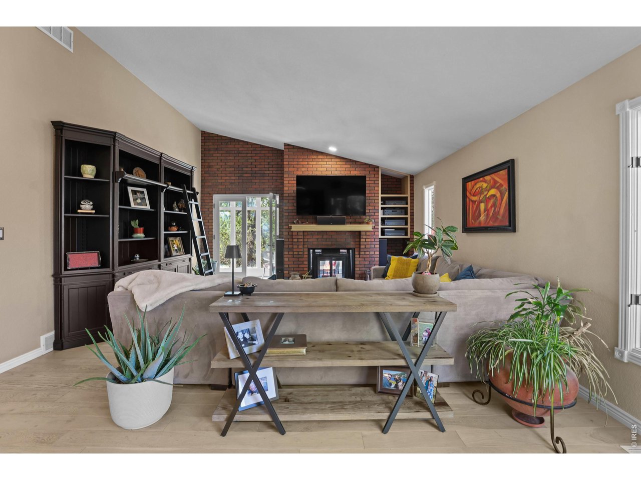 5433 La Plata Cir