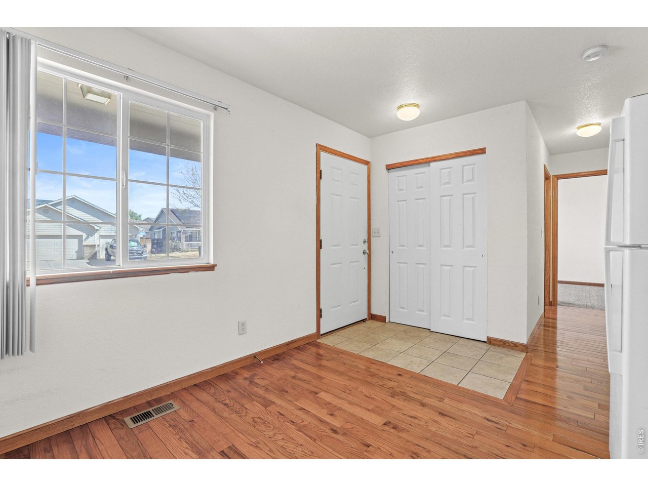 290 S 5th St Way