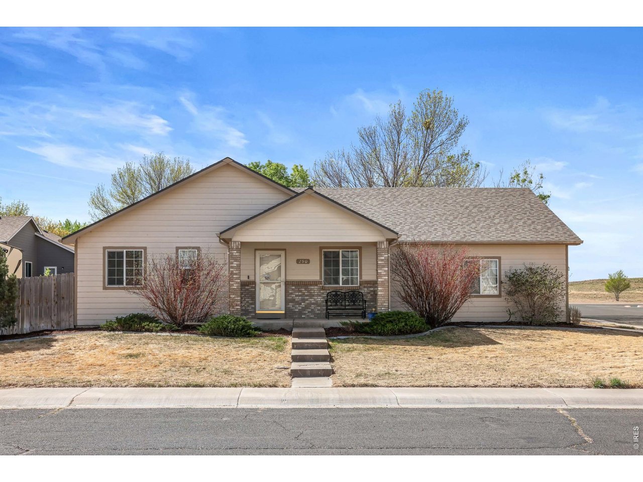 290 S 5th St Way