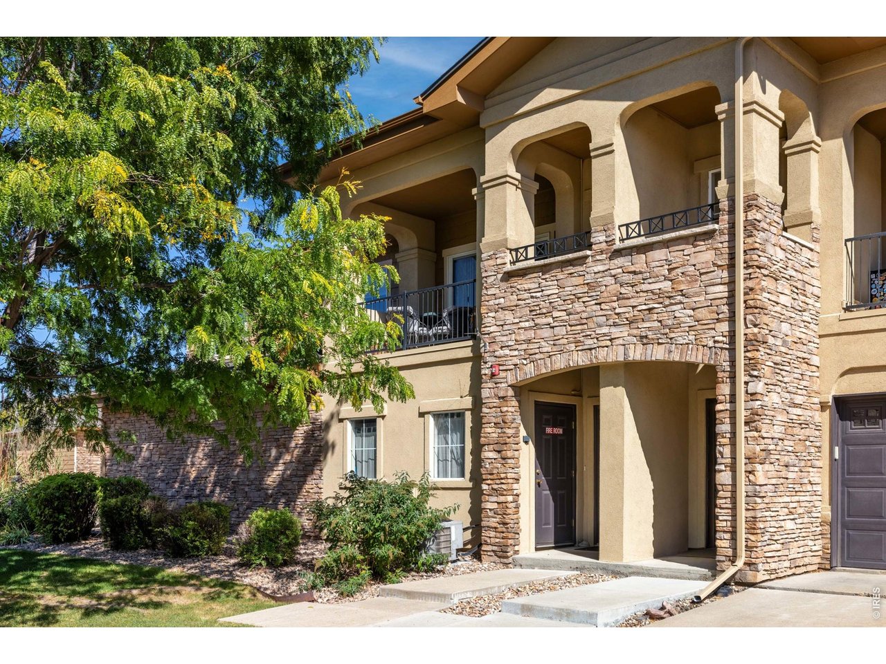 1012 Sonoma Cir 5B